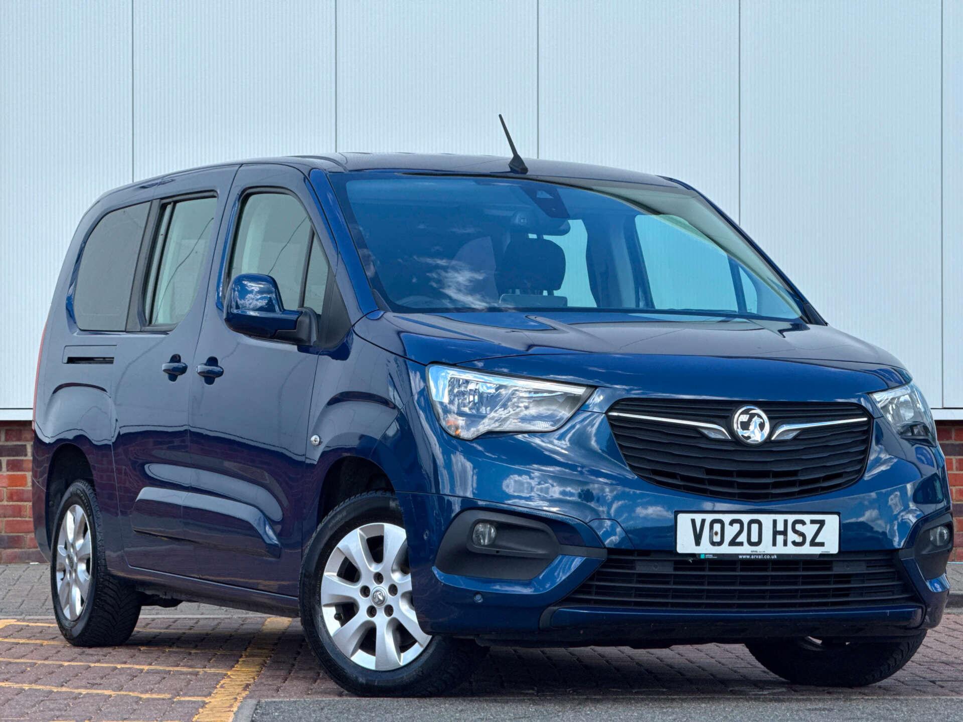 Vauxhall Combo Life view 6