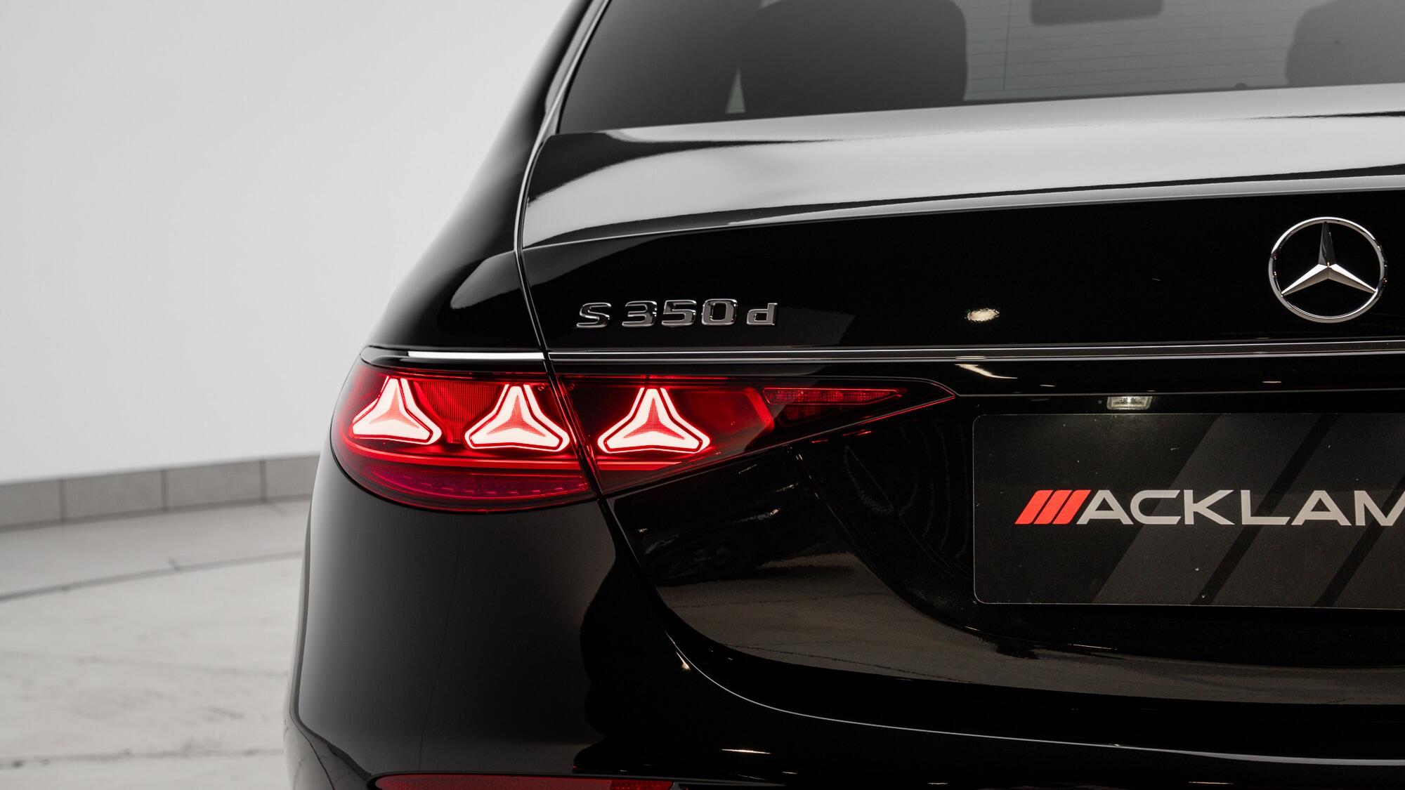 Mercedes-Benz S-Class view 15
