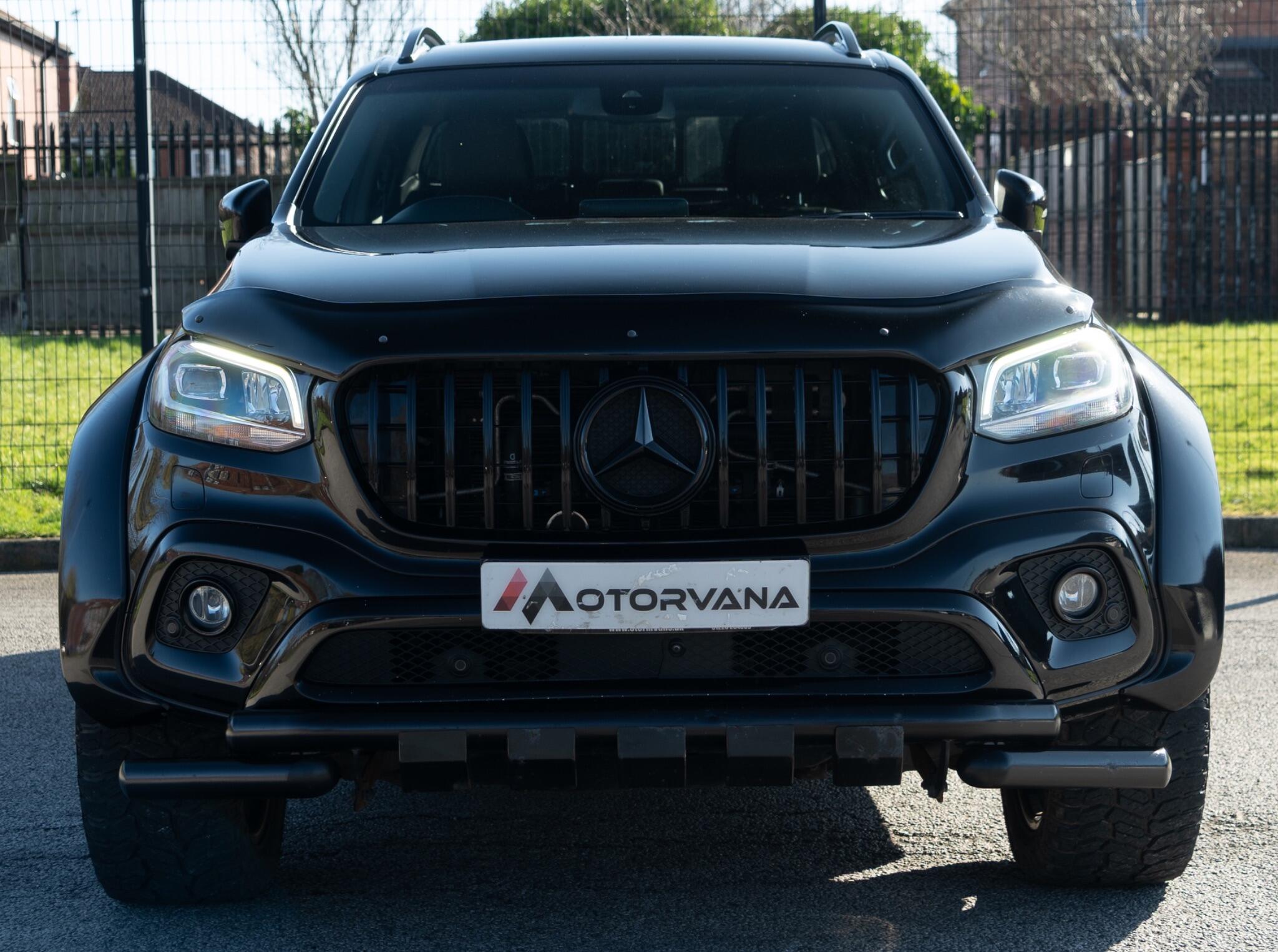 Mercedes-Benz X-Class view 2