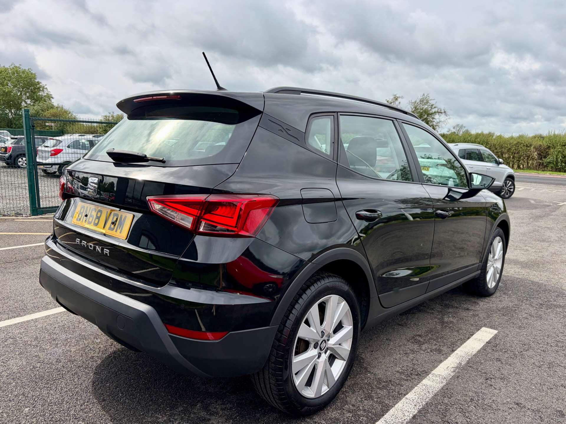 Seat Arona view 8