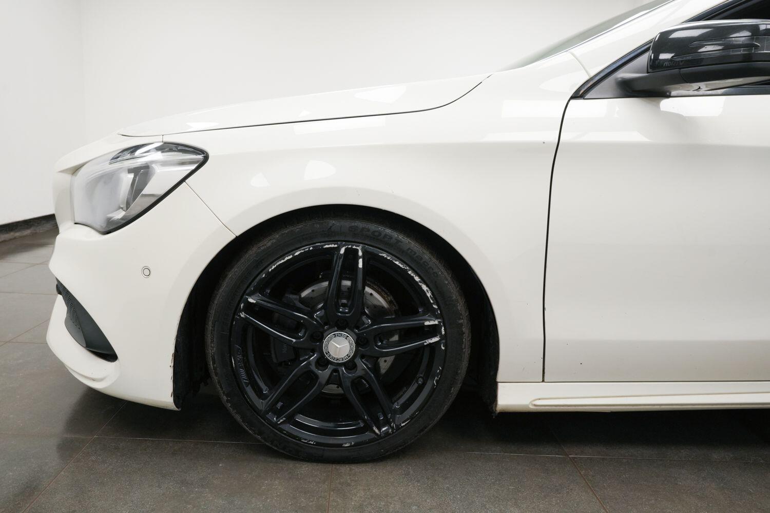 Mercedes-Benz Cla view 16