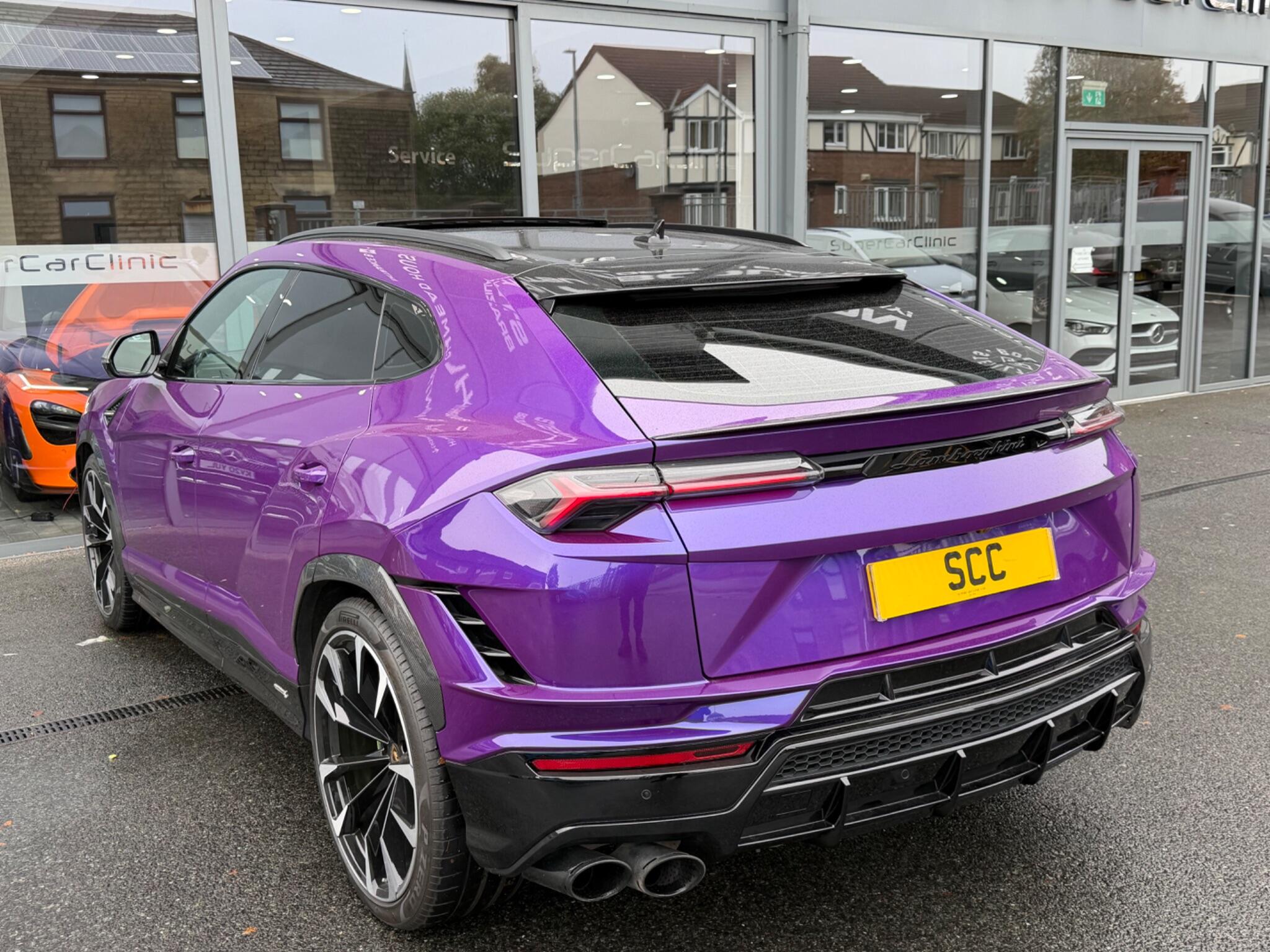 Lamborghini Urus view 9