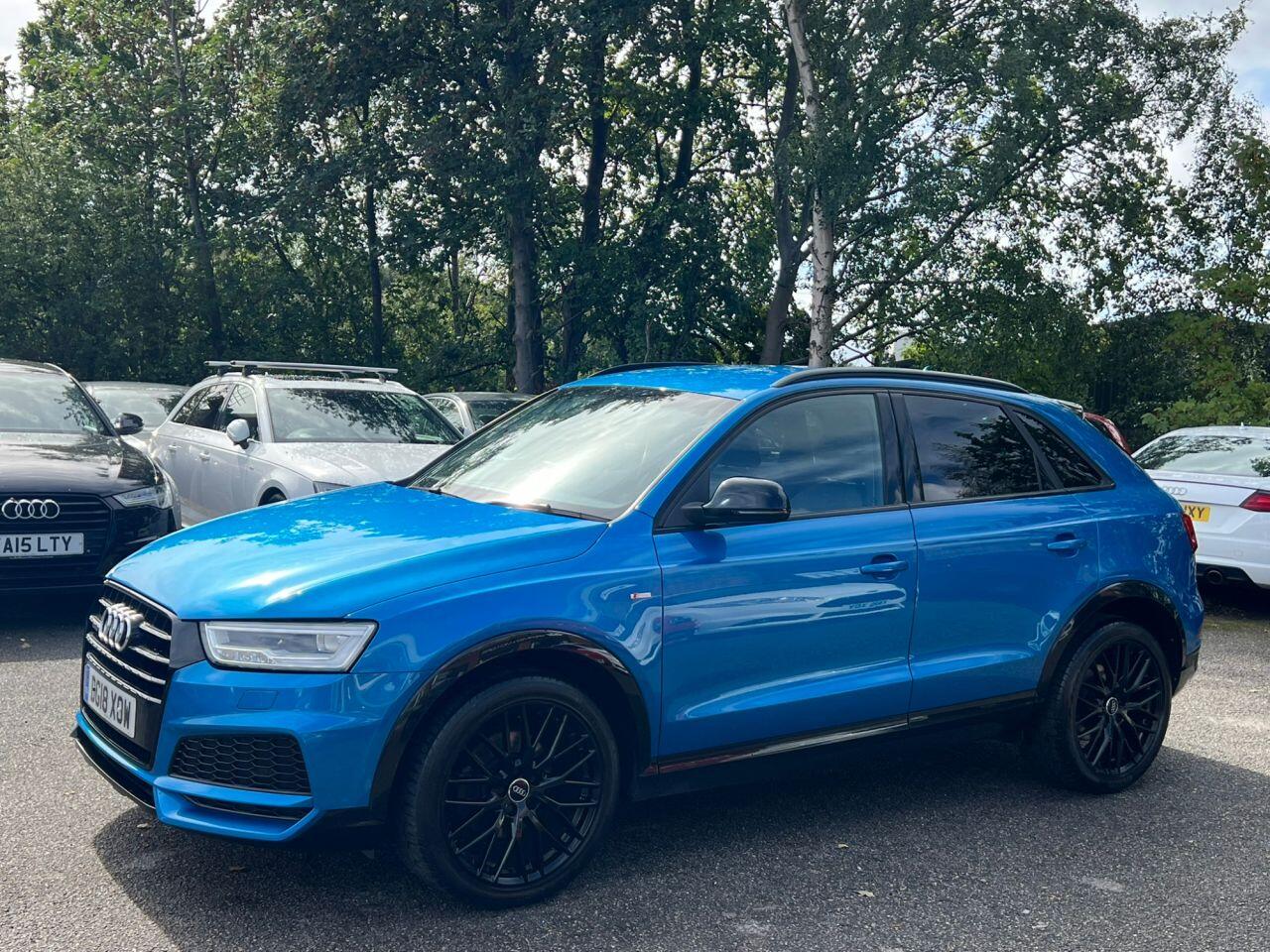 Audi Q3 view 9