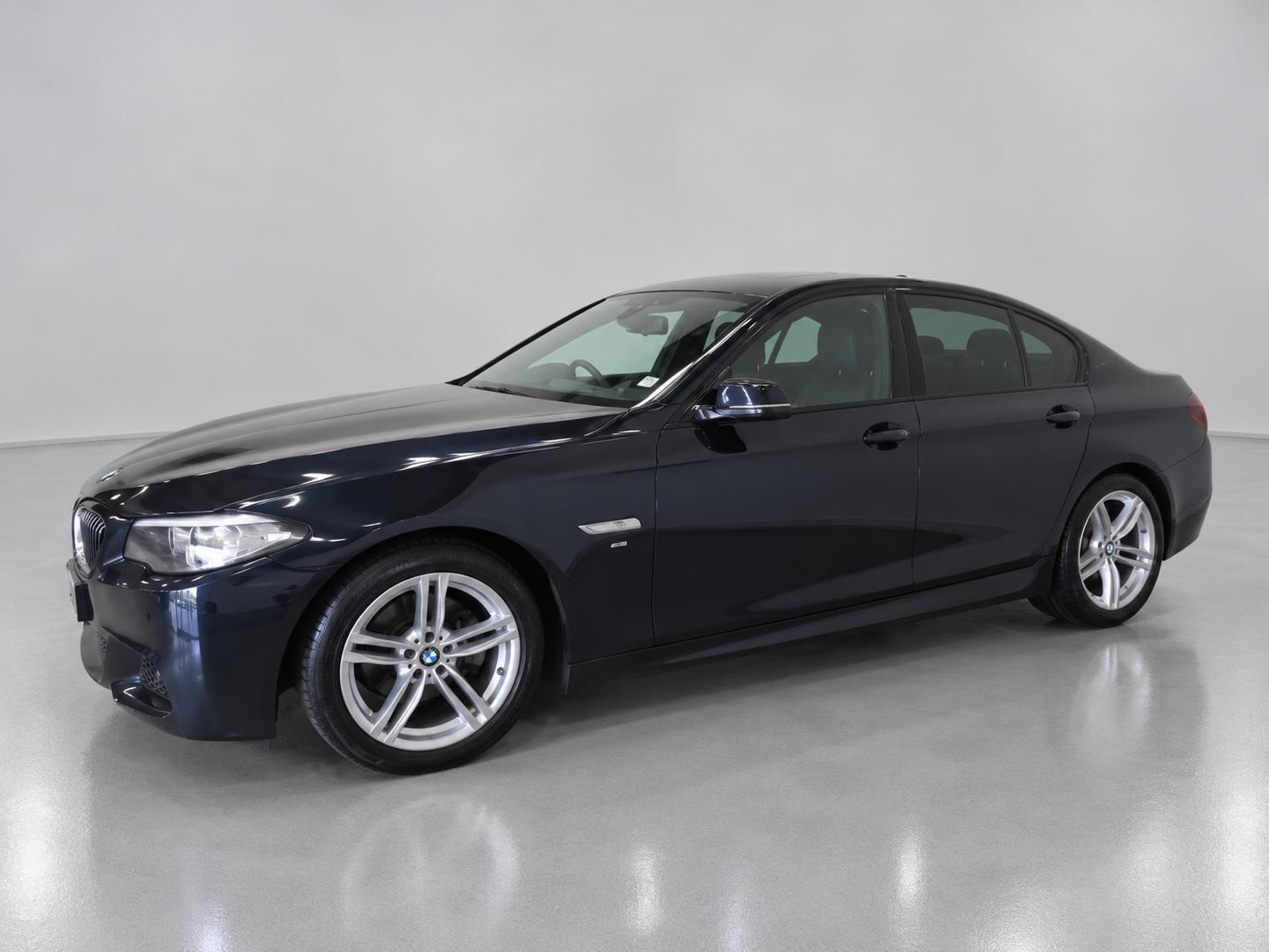 BMW 5 Series view 5