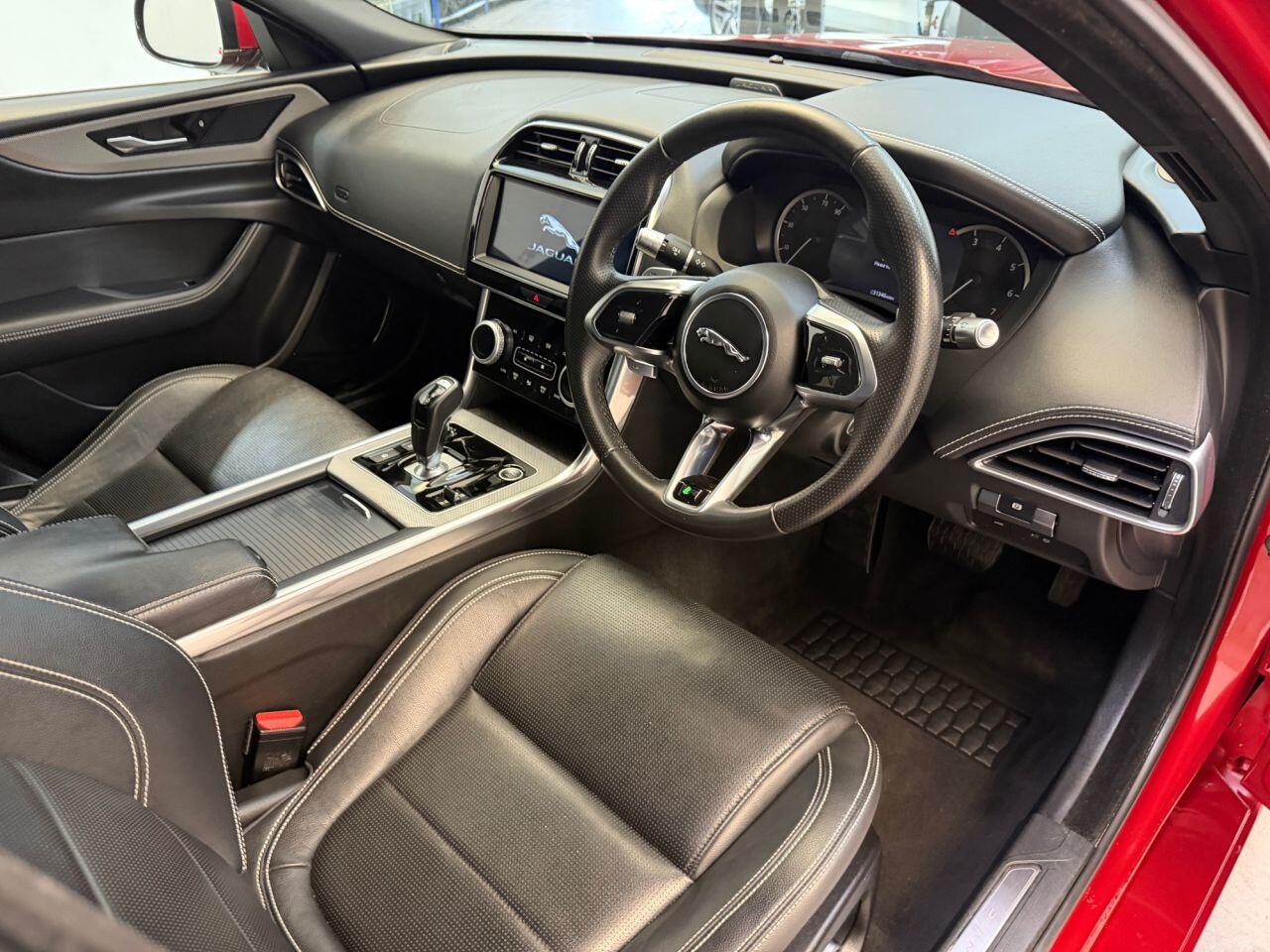 Jaguar Xe view 44