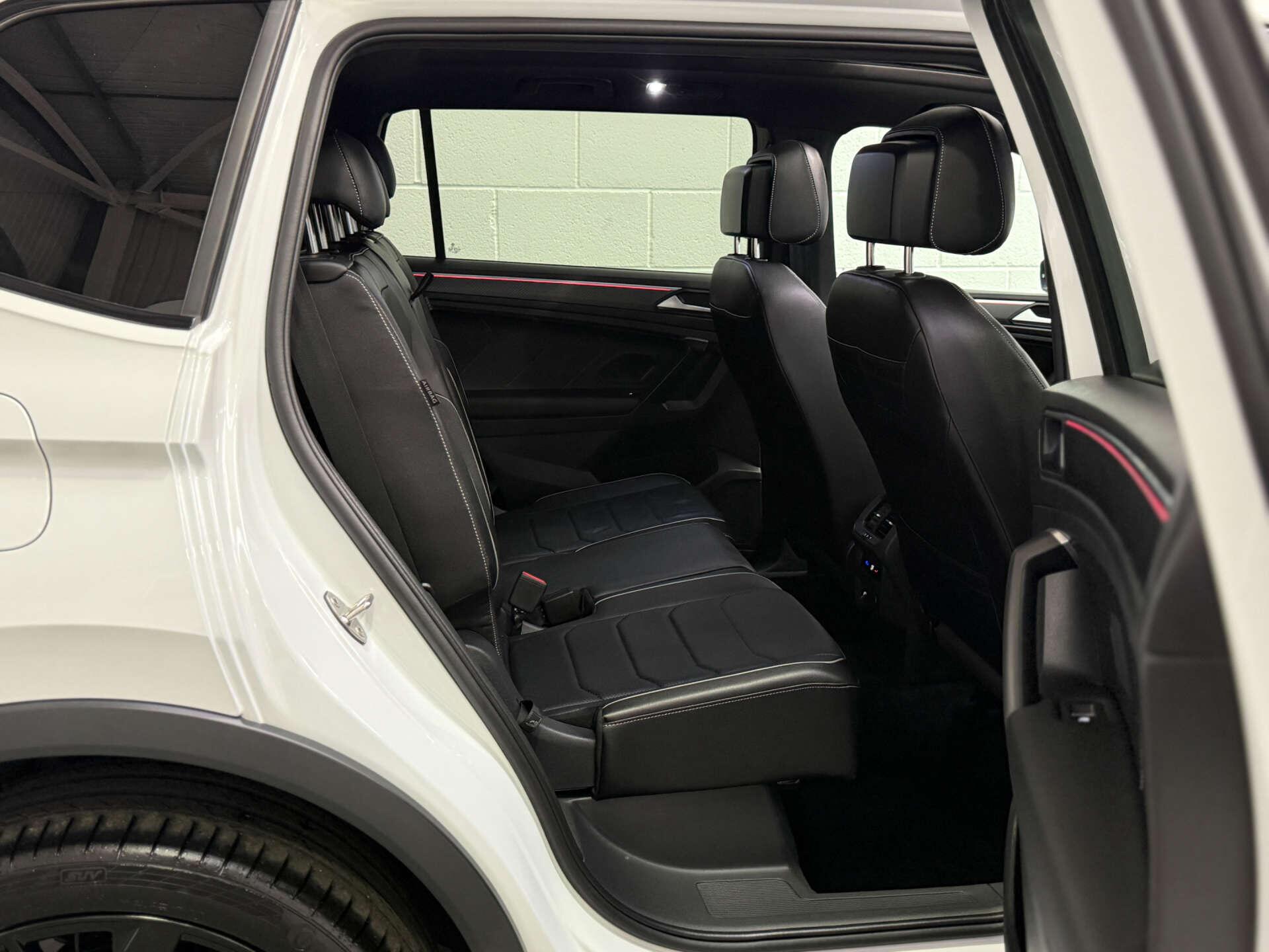 Volkswagen Tiguan Allspace view 17