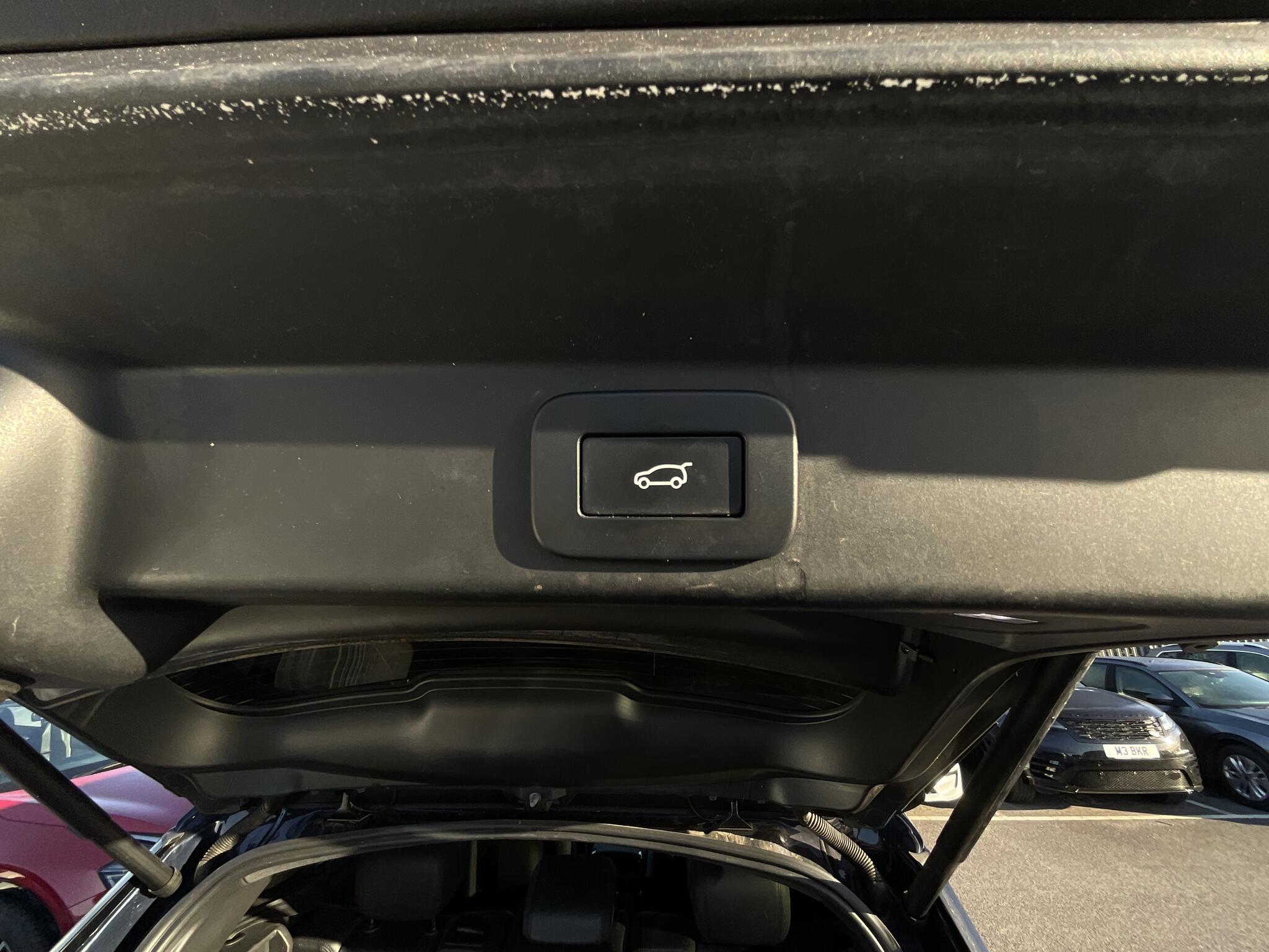 Land Rover Range Rover Sport view 36