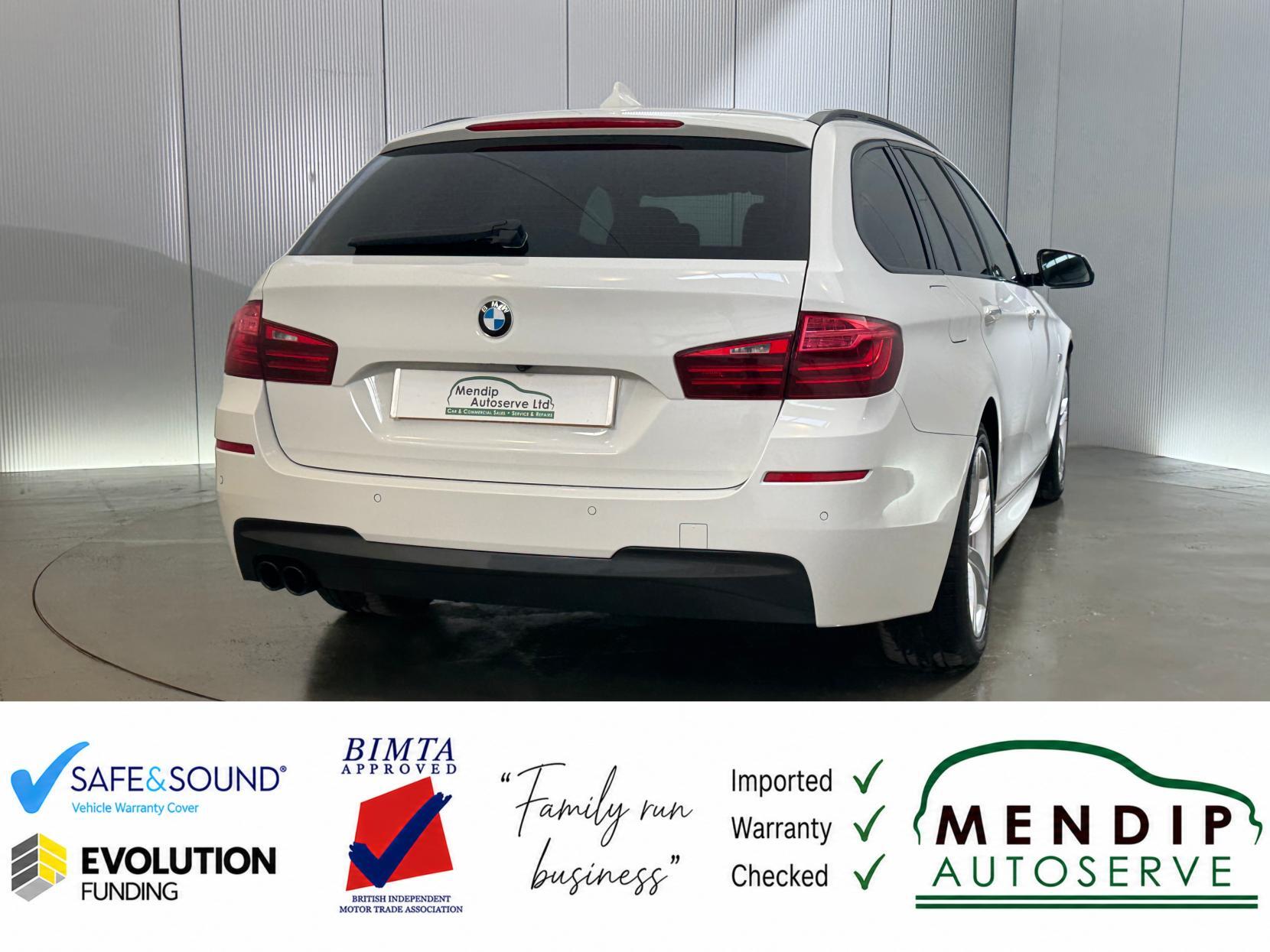 BMW 5 Series view 18