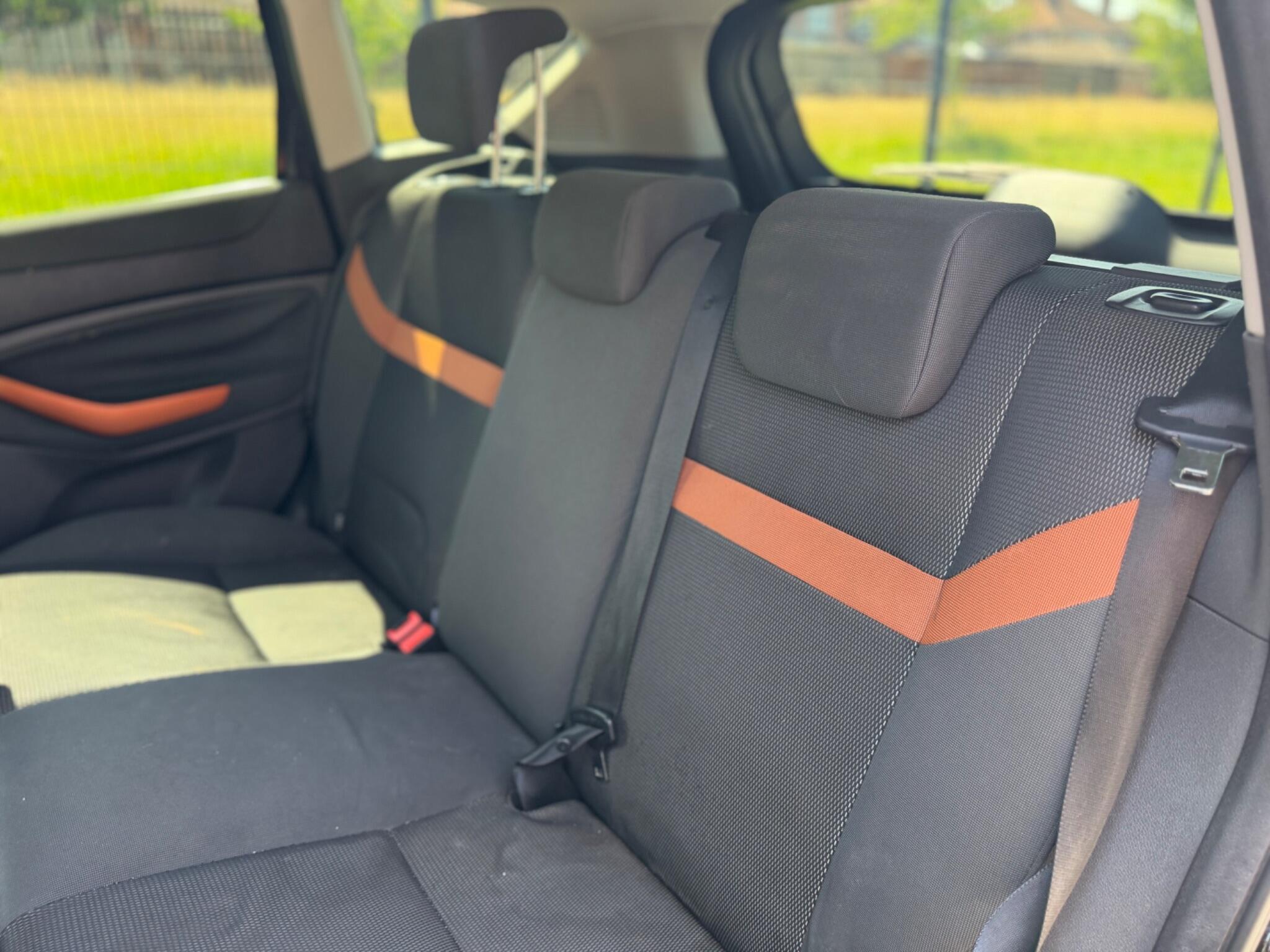 Ford Kuga view 11