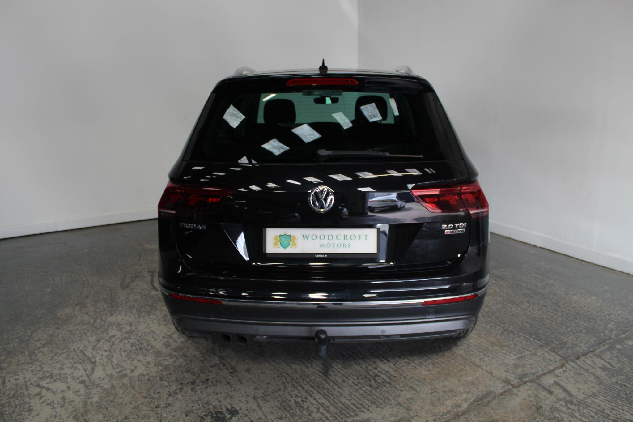 Volkswagen Tiguan view 14