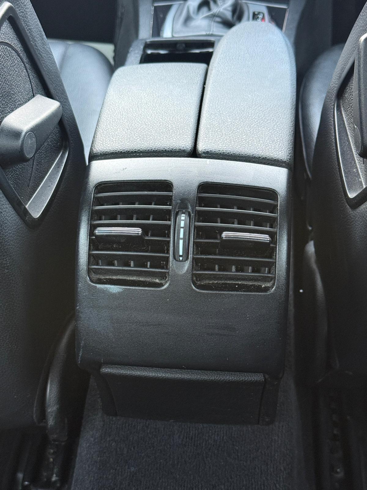 Mercedes-Benz C Class view 51
