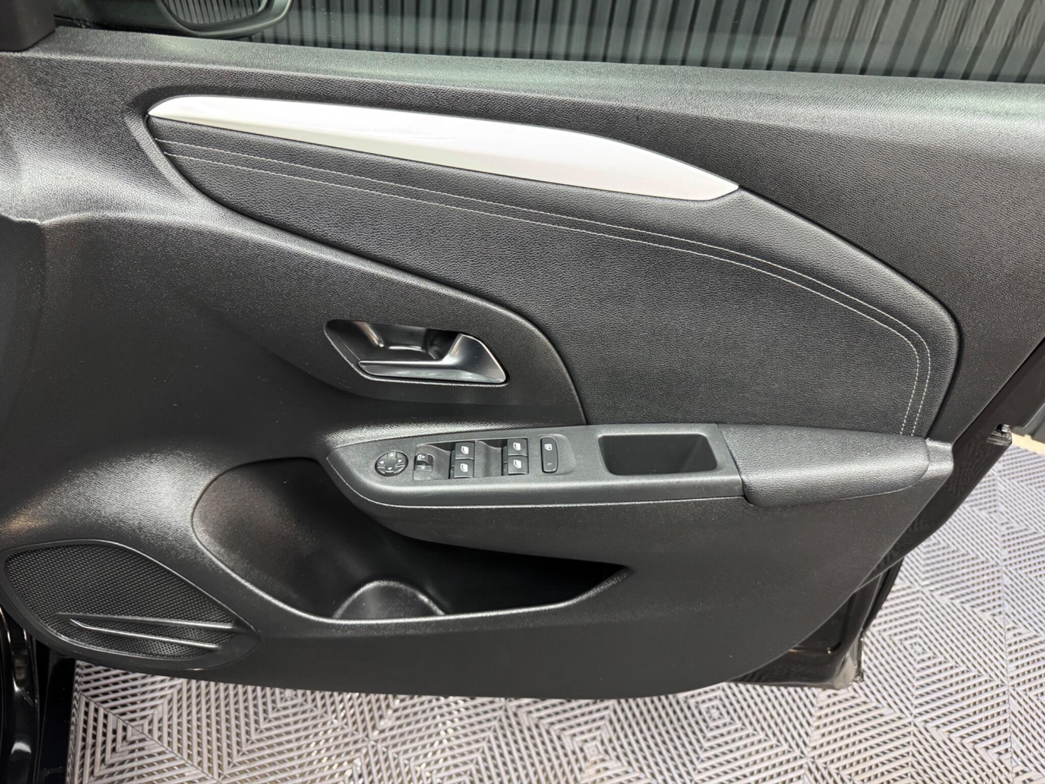 Vauxhall Corsa view 25