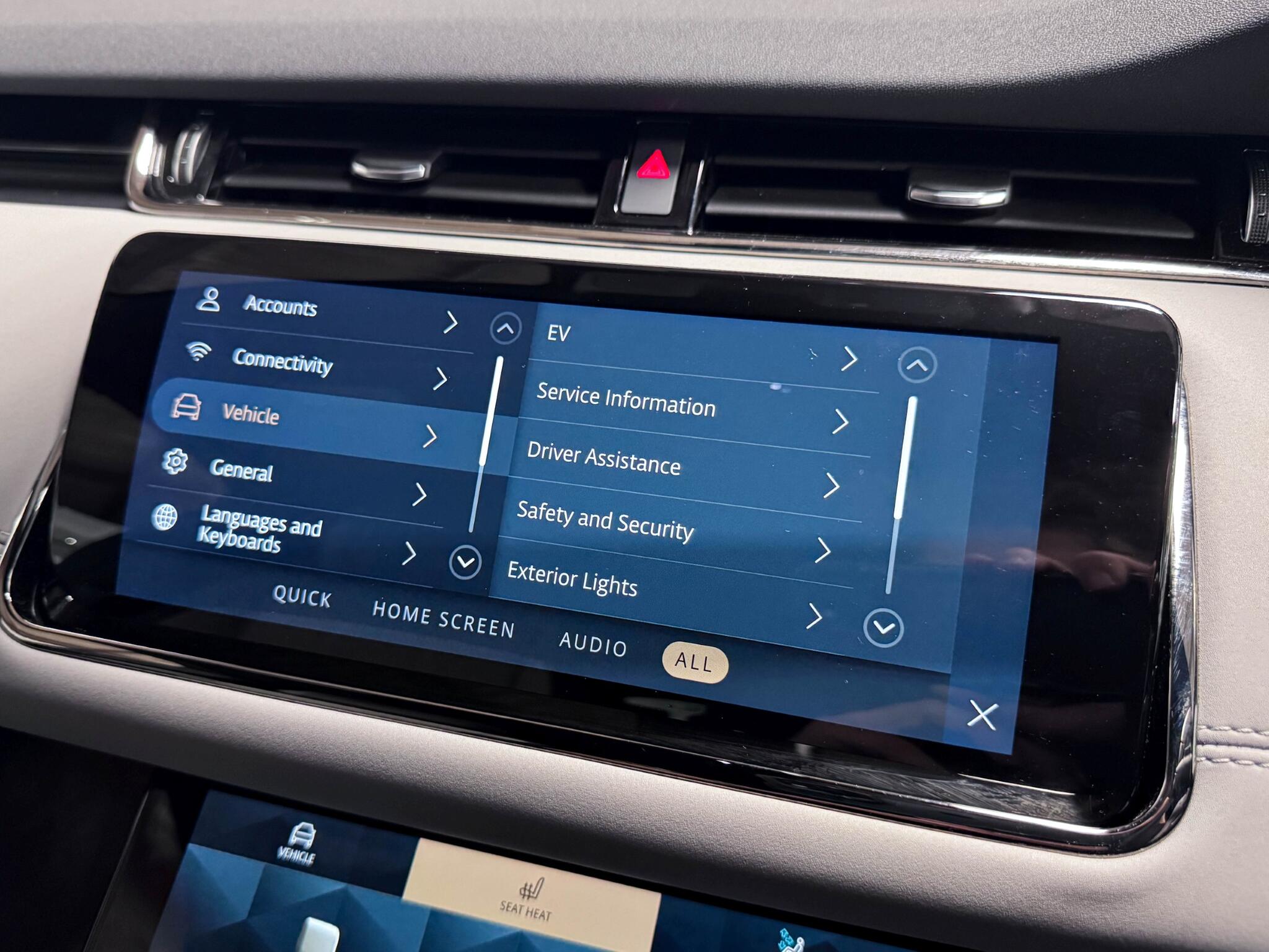 Land Rover Range Rover Evoque view 57