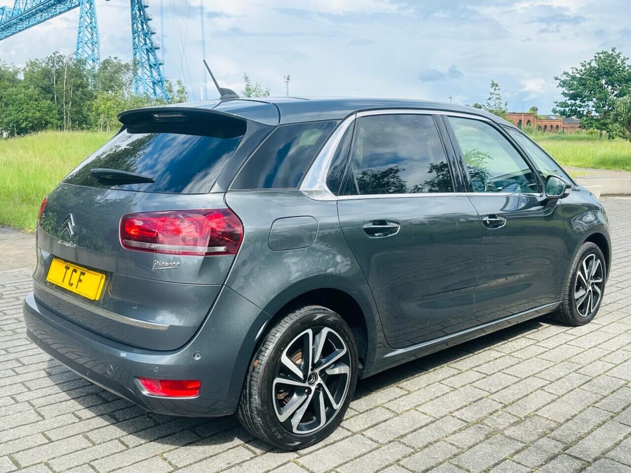 Citroen C4 Picasso view 10