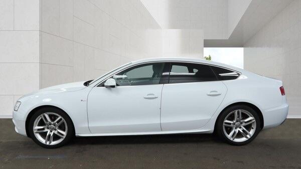 Audi A5 view 8