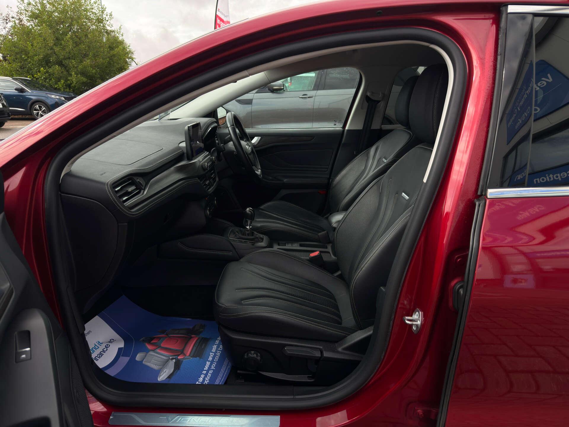 Ford Focus view 49