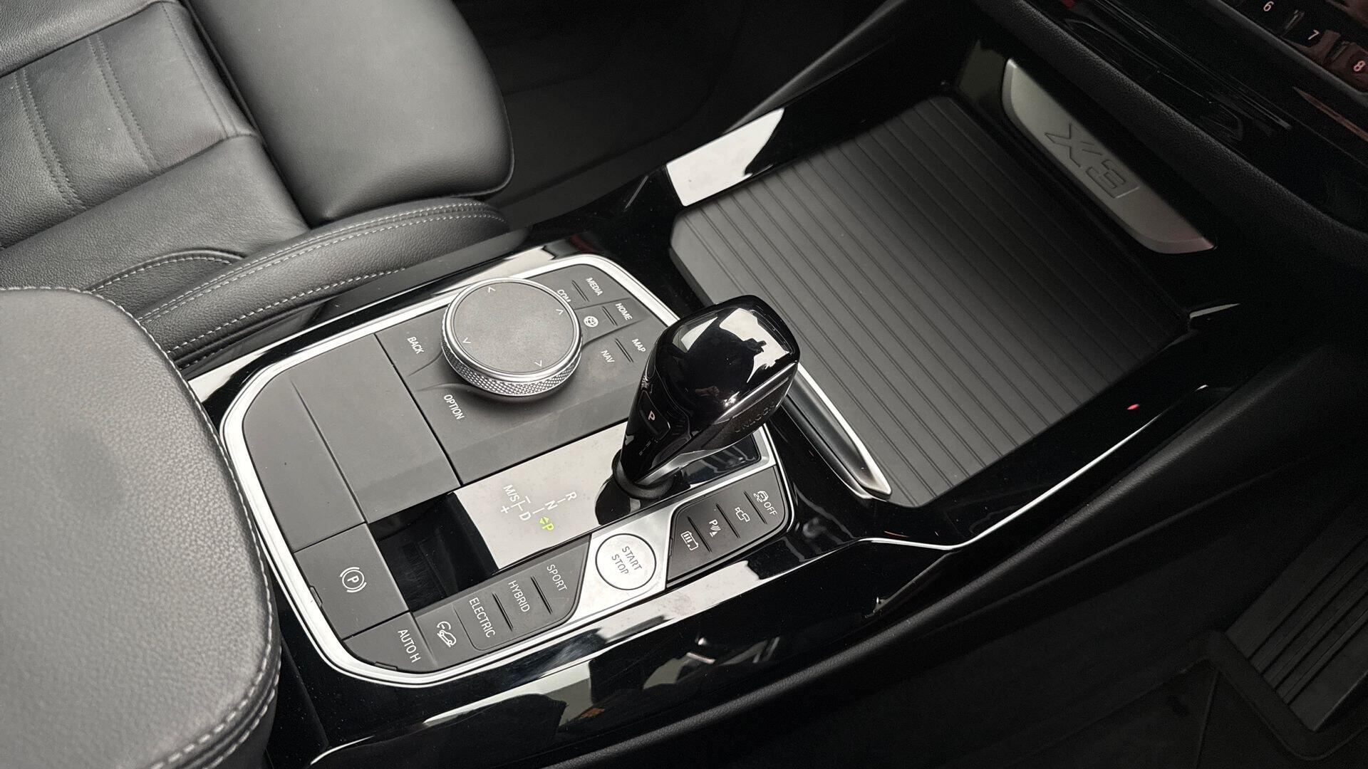 BMW X3 view 10