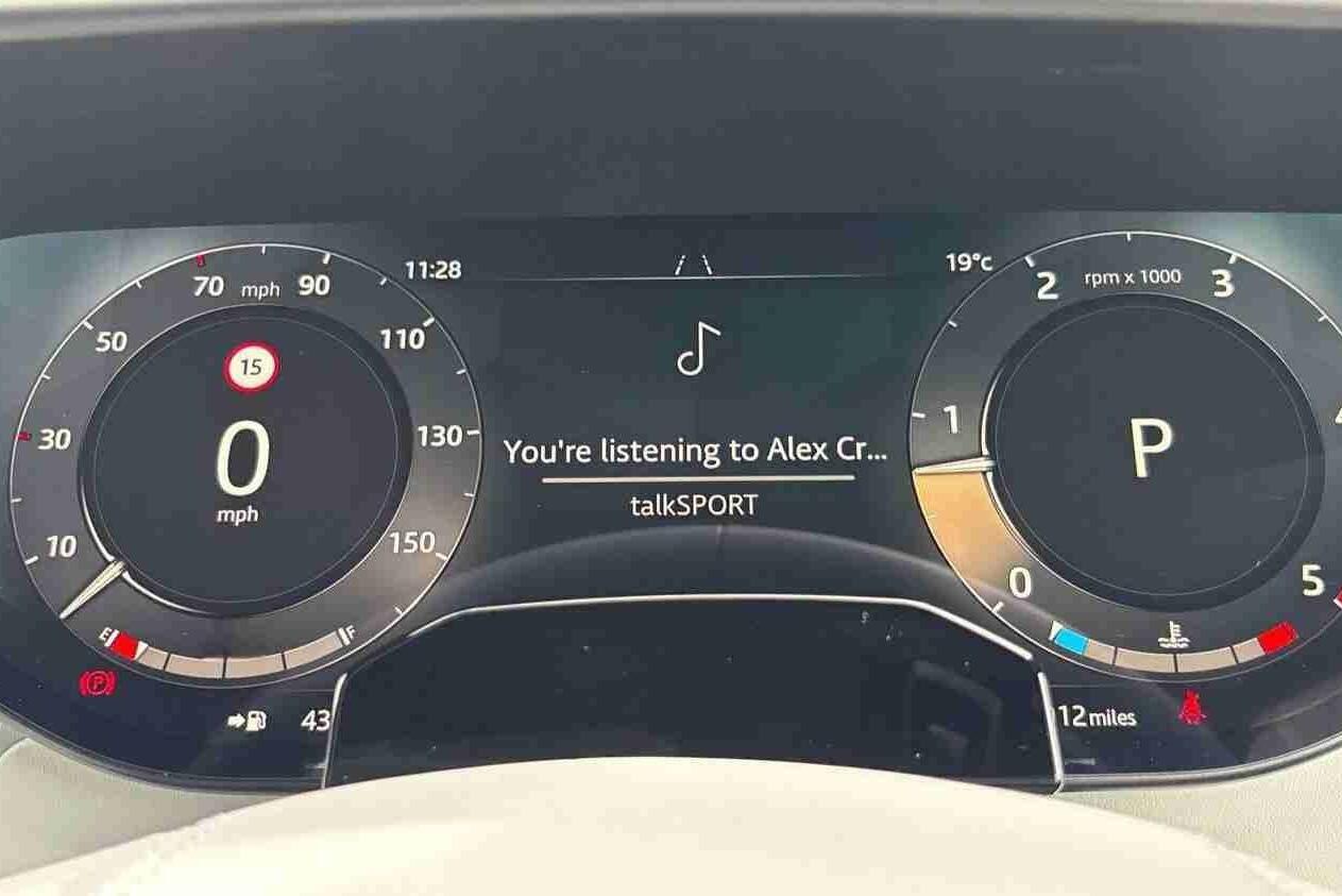 Land Rover Range Rover Sport view 16