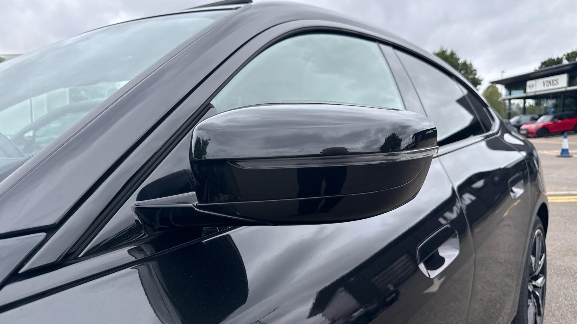 BMW i4 view 38