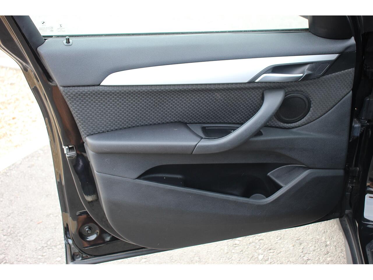 BMW X1 view 34
