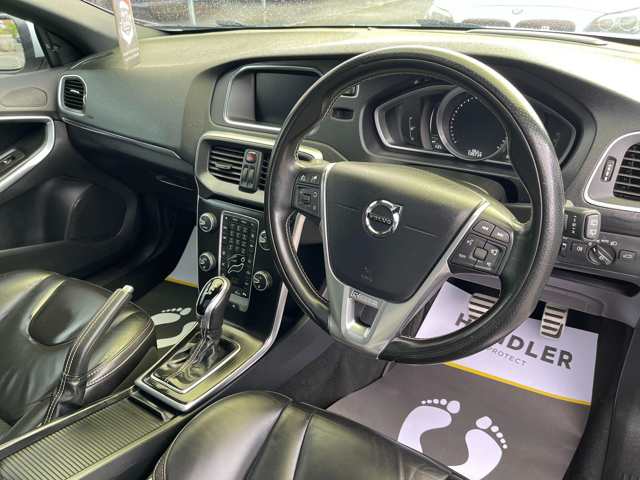 Volvo V40 view 29
