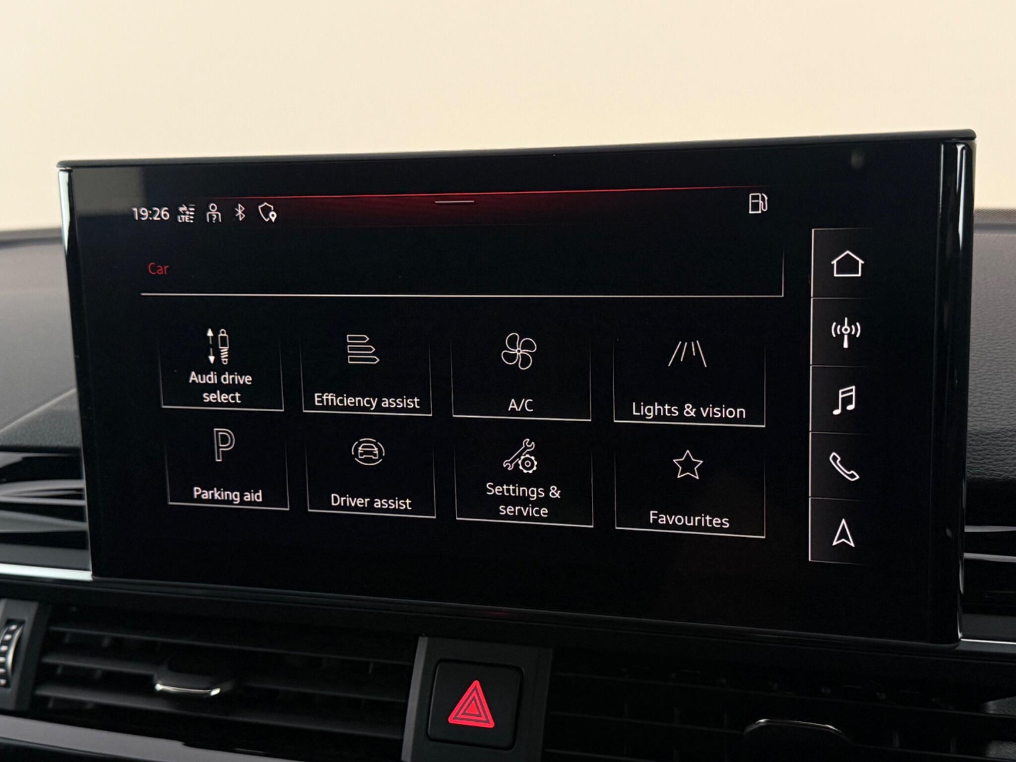 Audi A4 view 21