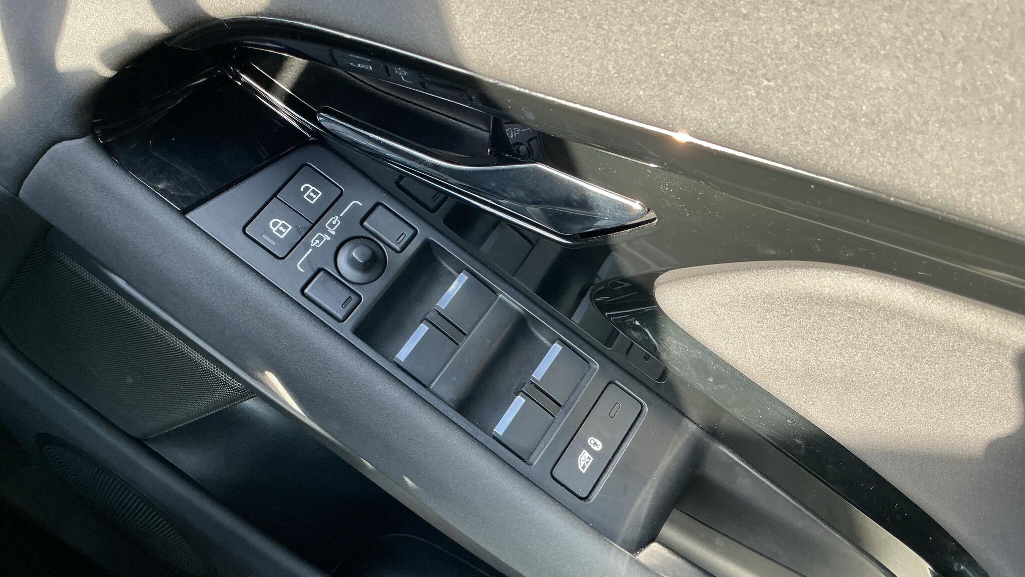 Land Rover Range Rover Evoque view 25