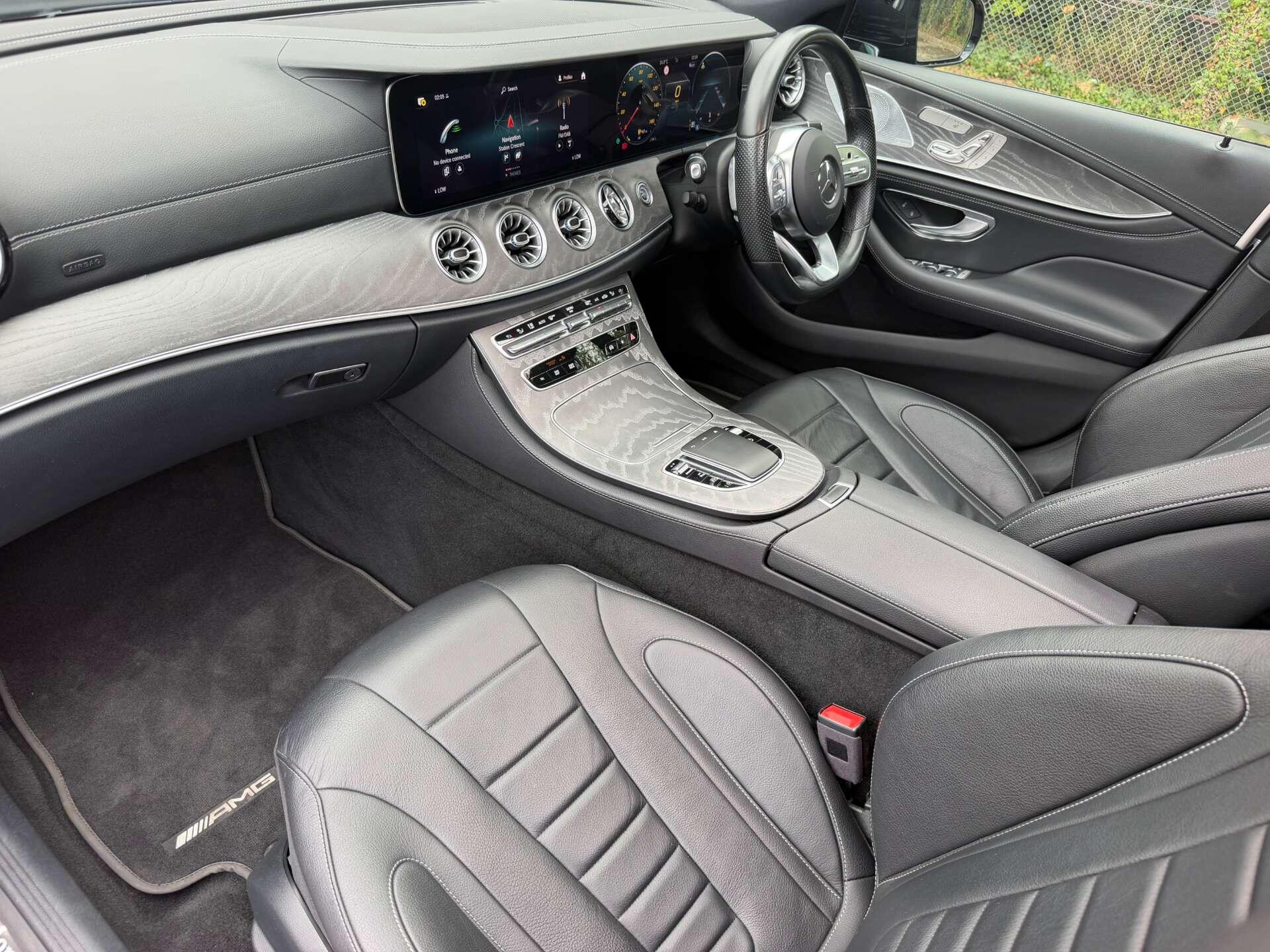 Mercedes-Benz CLS view 29