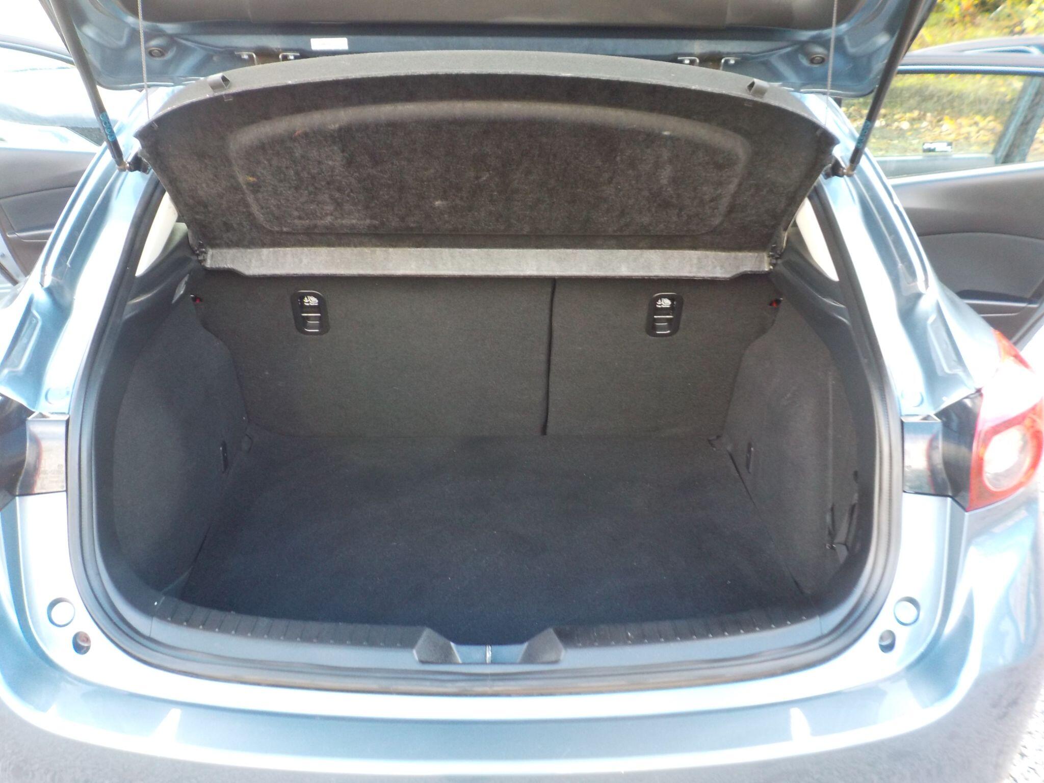 Mazda Mazda3 2.0 SKYACTIV-G SE Nav Euro 5 (s/s) 5dr
