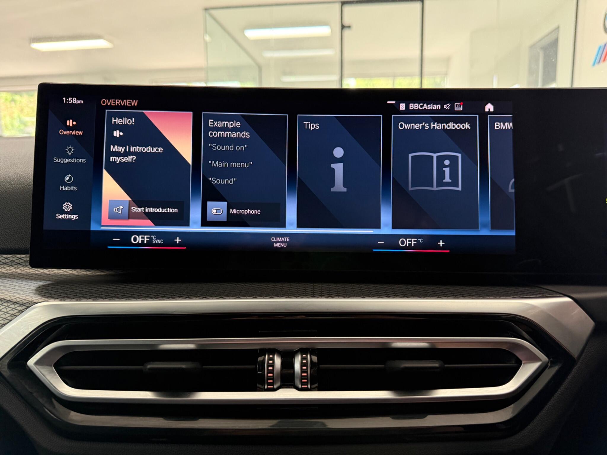 BMW 3 Series view 23