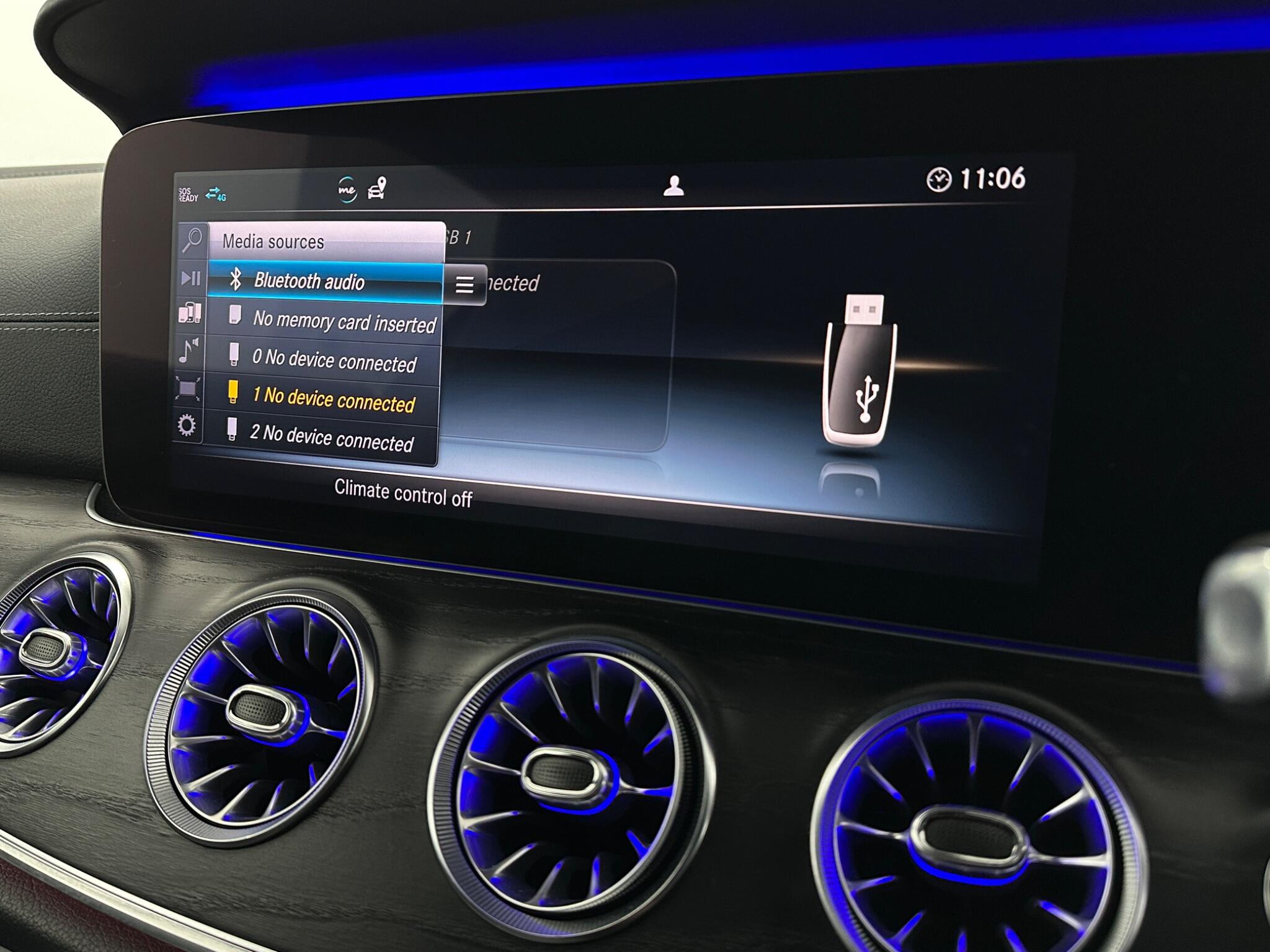Mercedes-Benz E-Class view 26