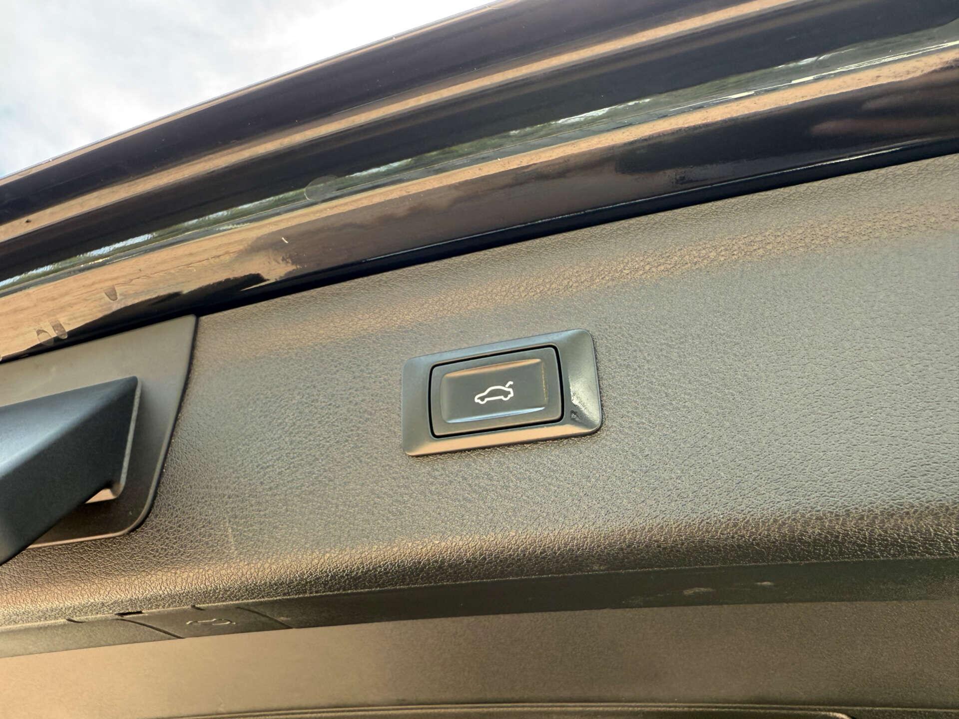 Audi Q3 view 31
