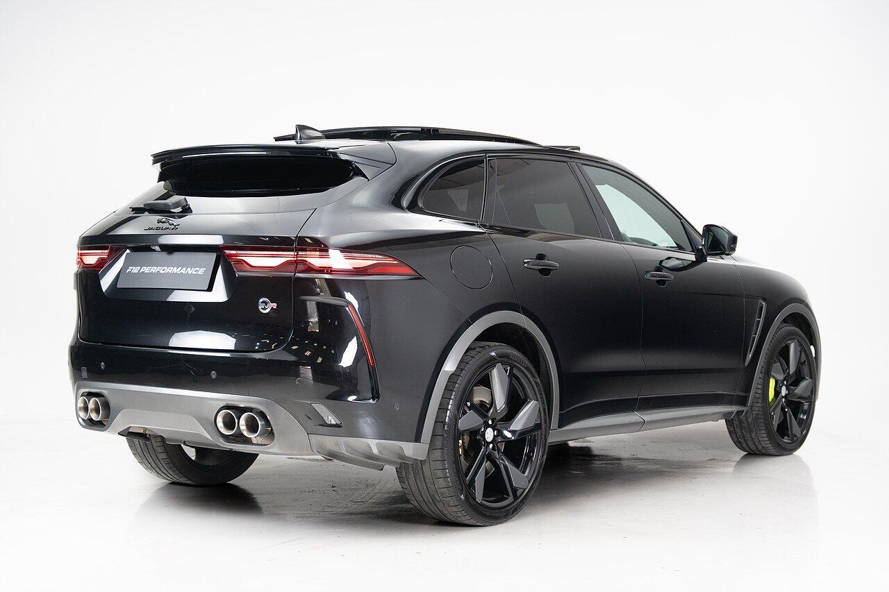 Jaguar F-Pace view 7