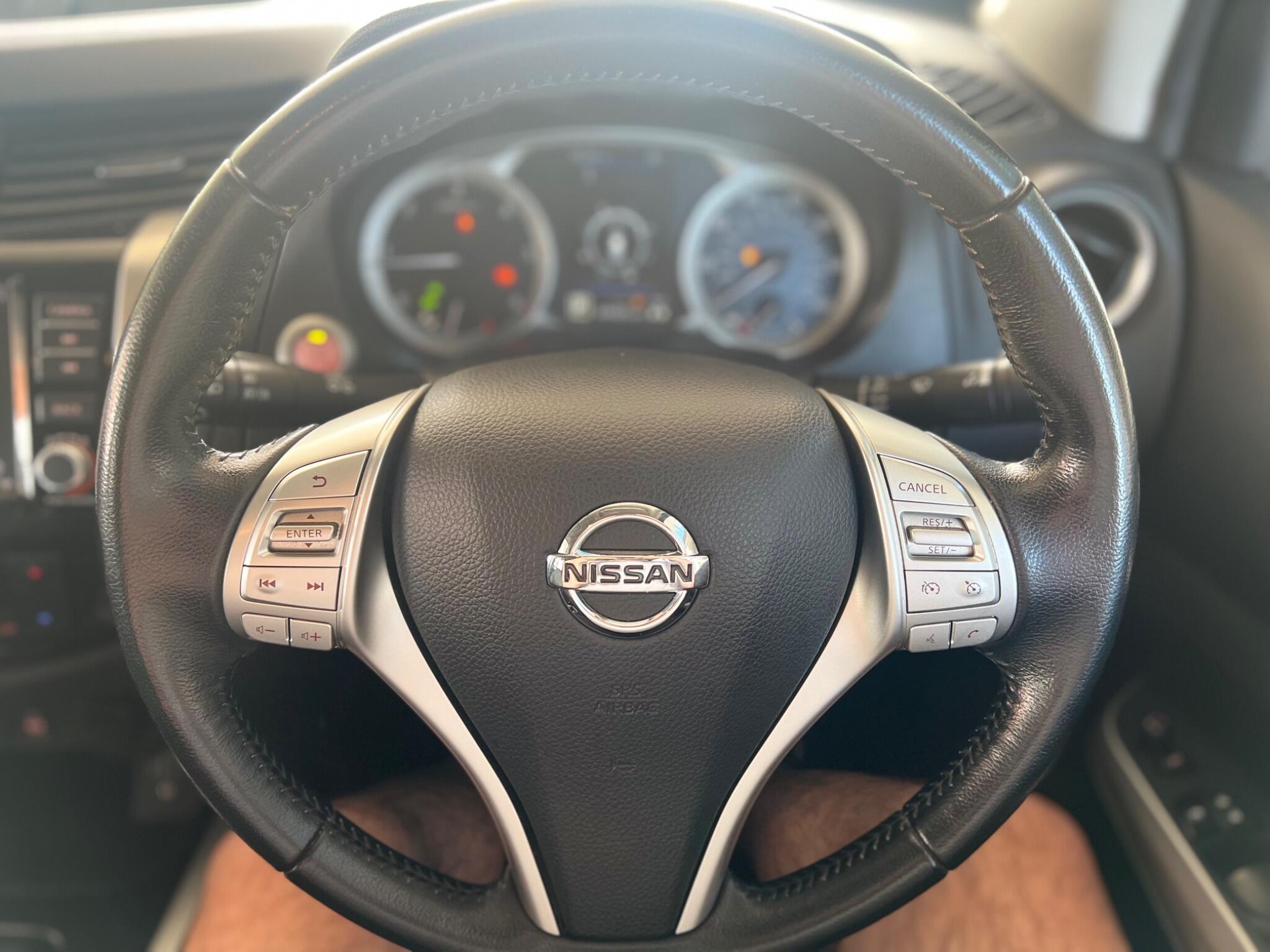 Nissan Navara view 7