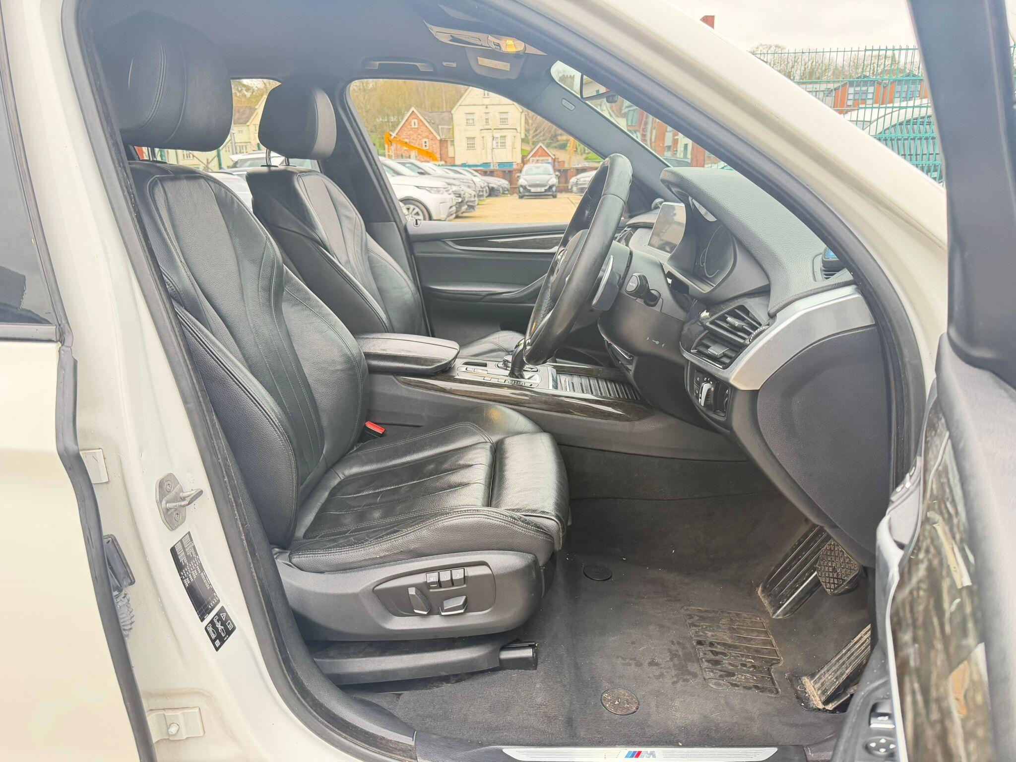 BMW X5 view 15