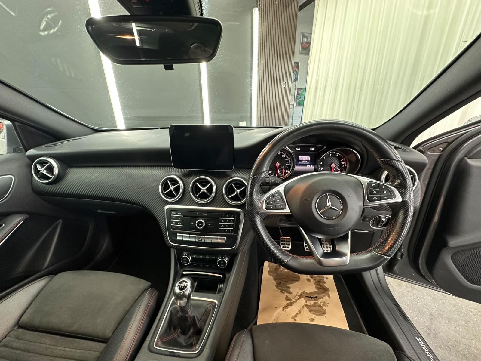 Mercedes-Benz A-Class view 33