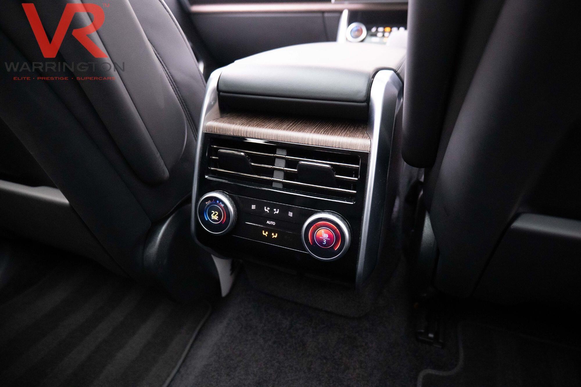 Land Rover Range Rover view 40