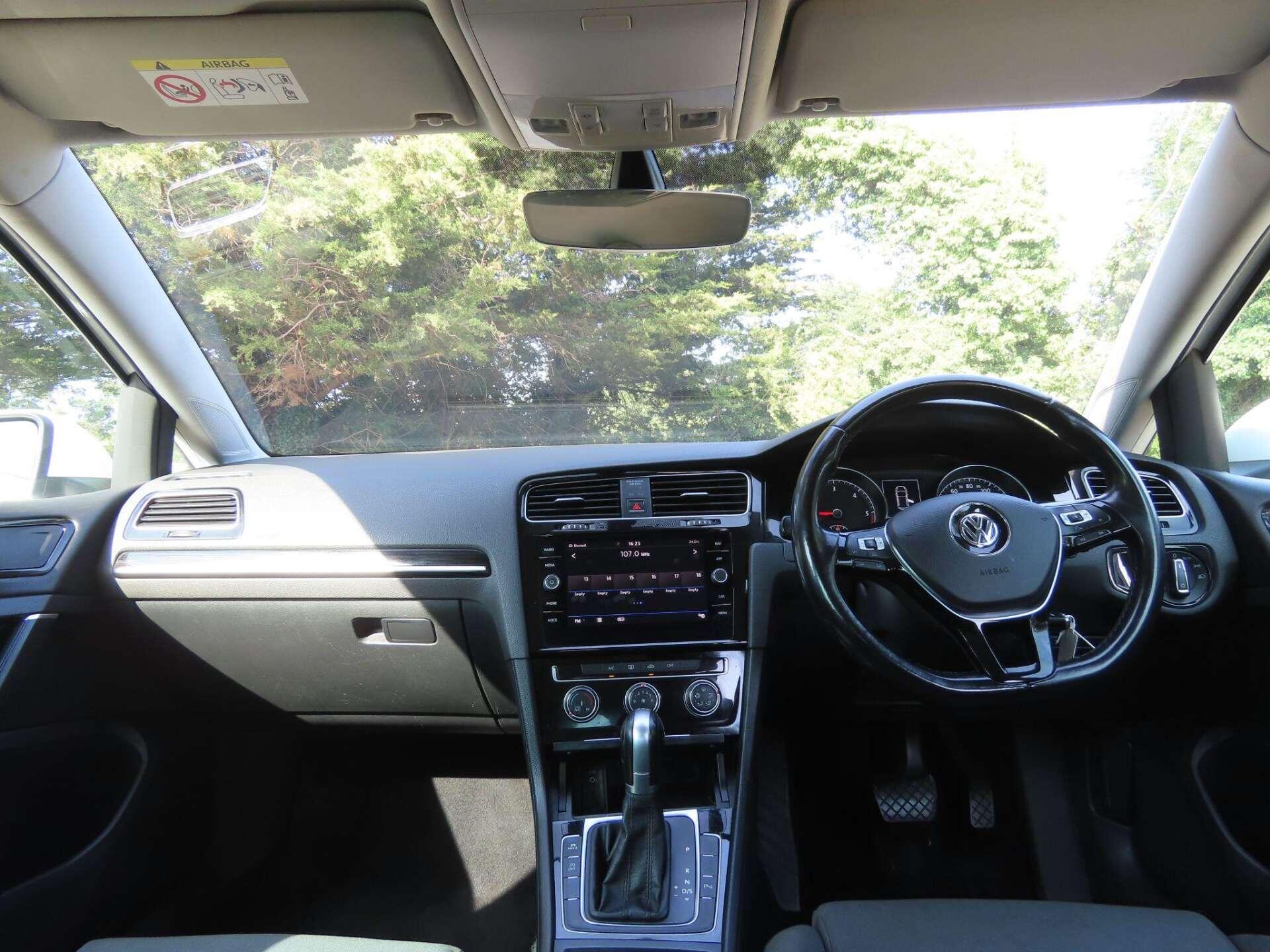 Volkswagen Golf view 7