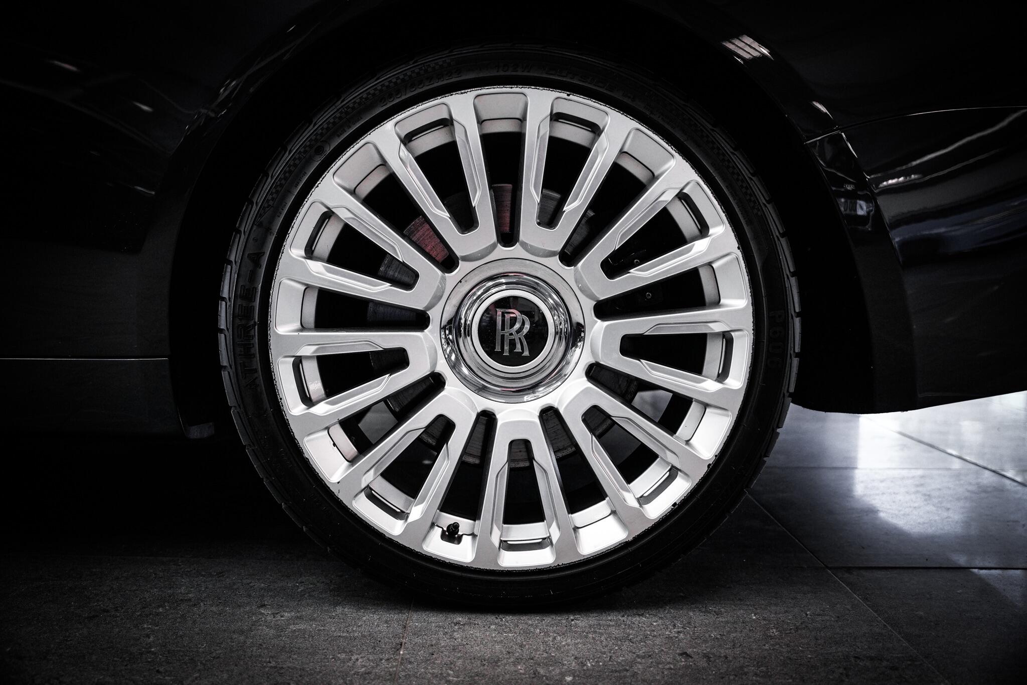 Rolls-Royce Wraith view 34