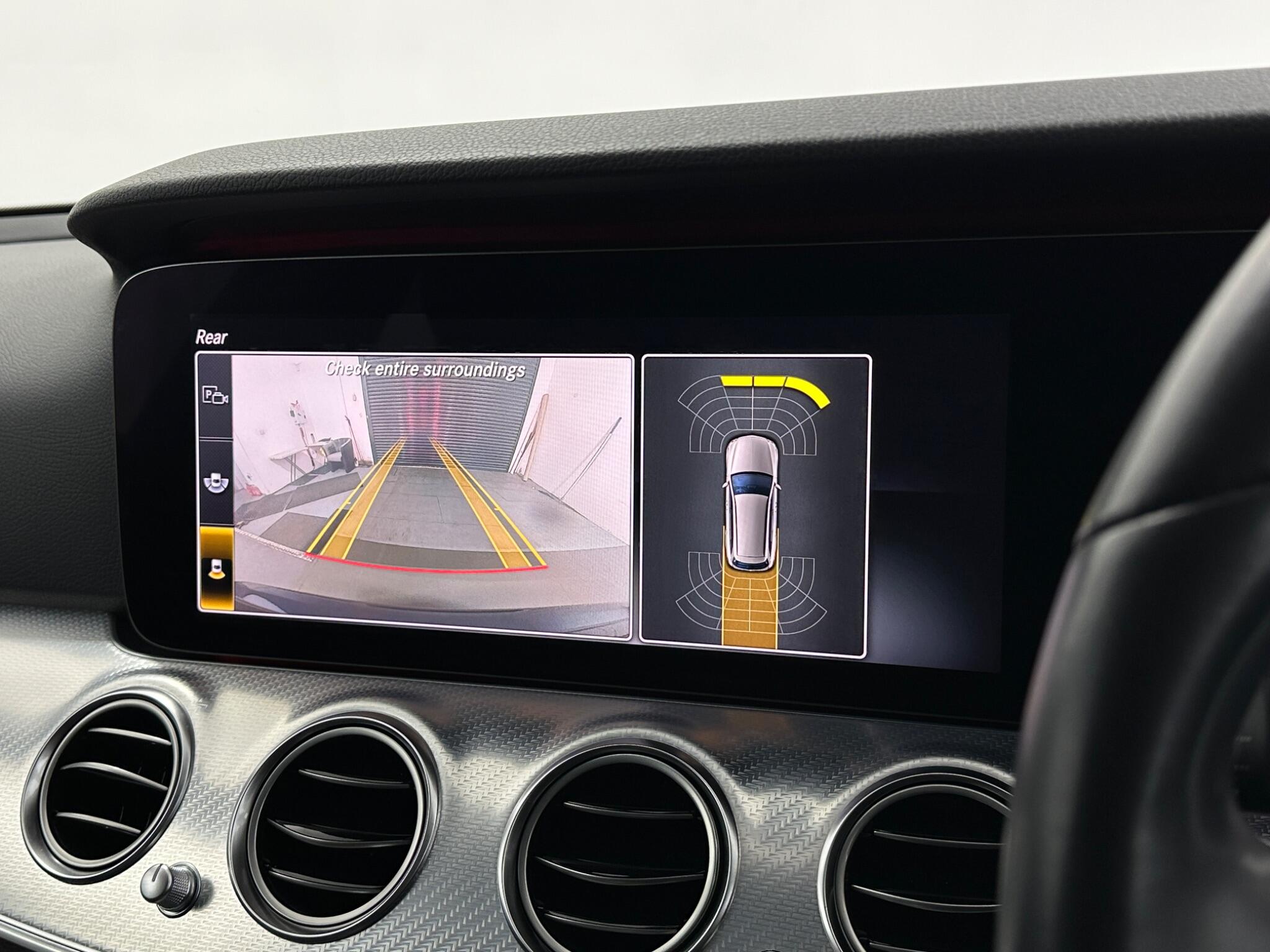 Mercedes-Benz E-Class view 25