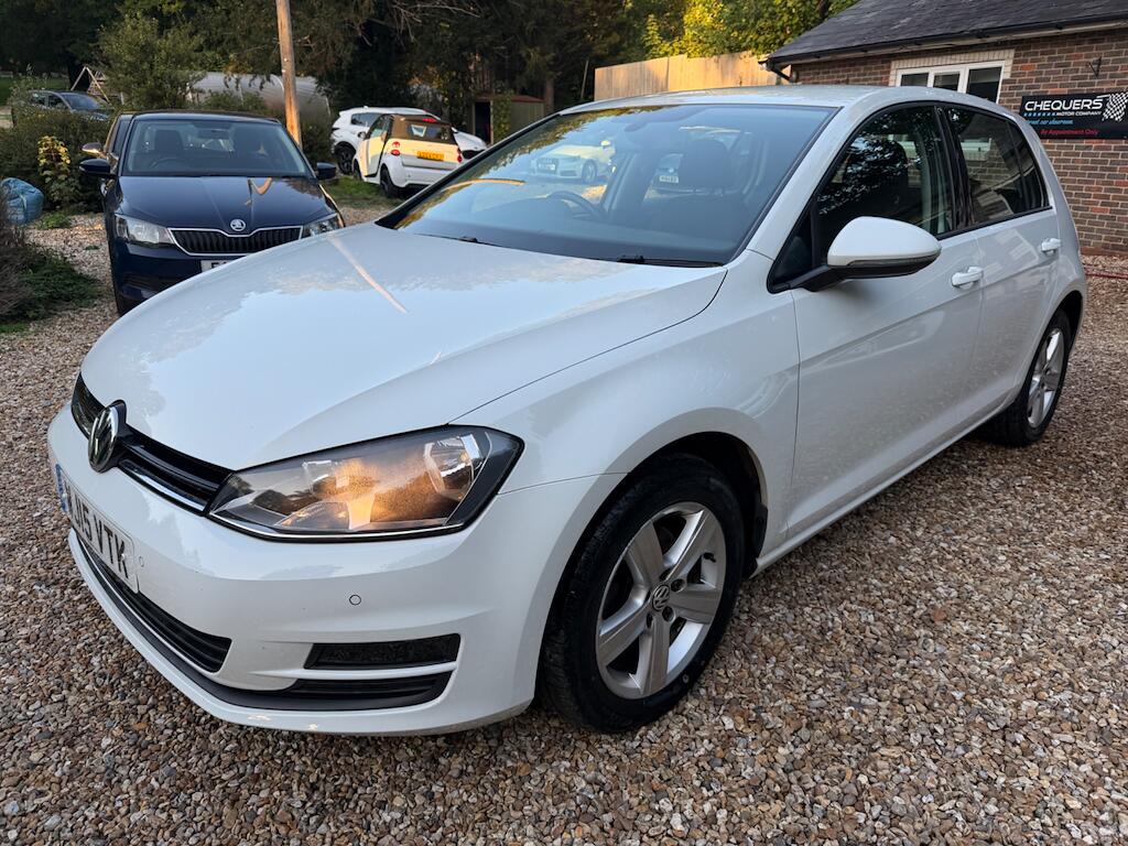 Volkswagen Golf view 8