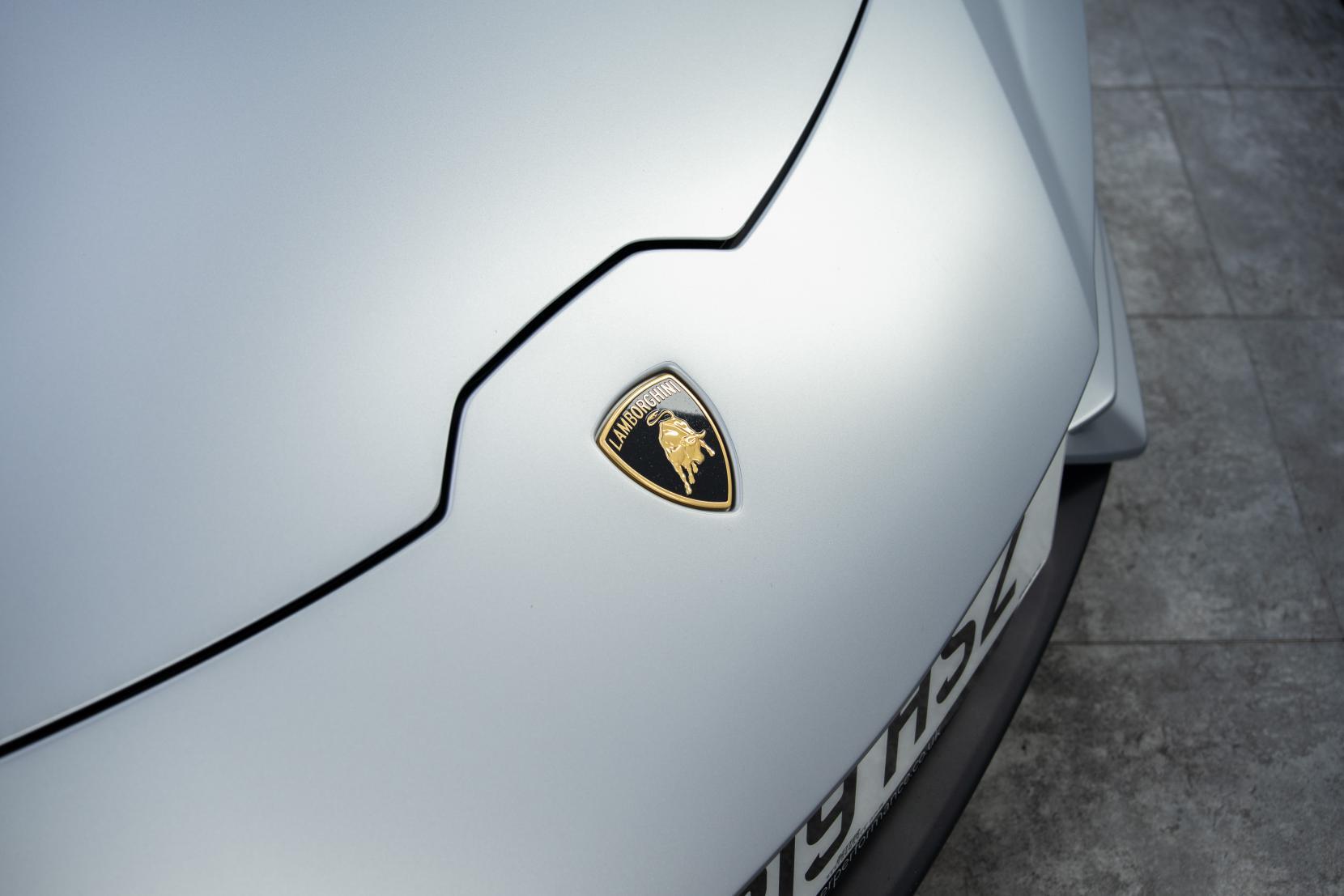 Lamborghini Huracan view 22