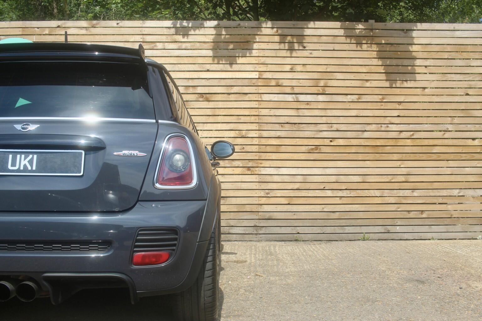 Mini Hatch view 27
