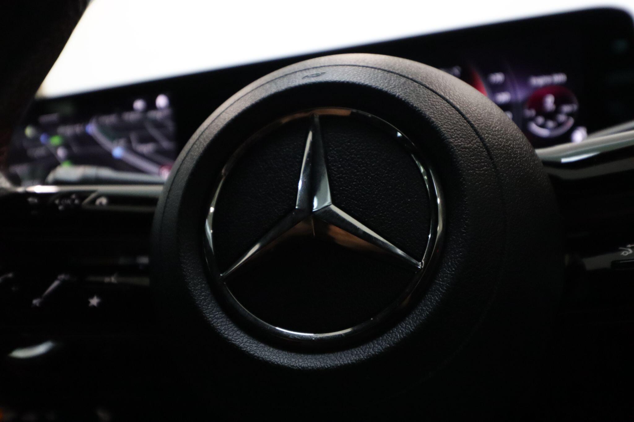 Mercedes-Benz Cla view 43