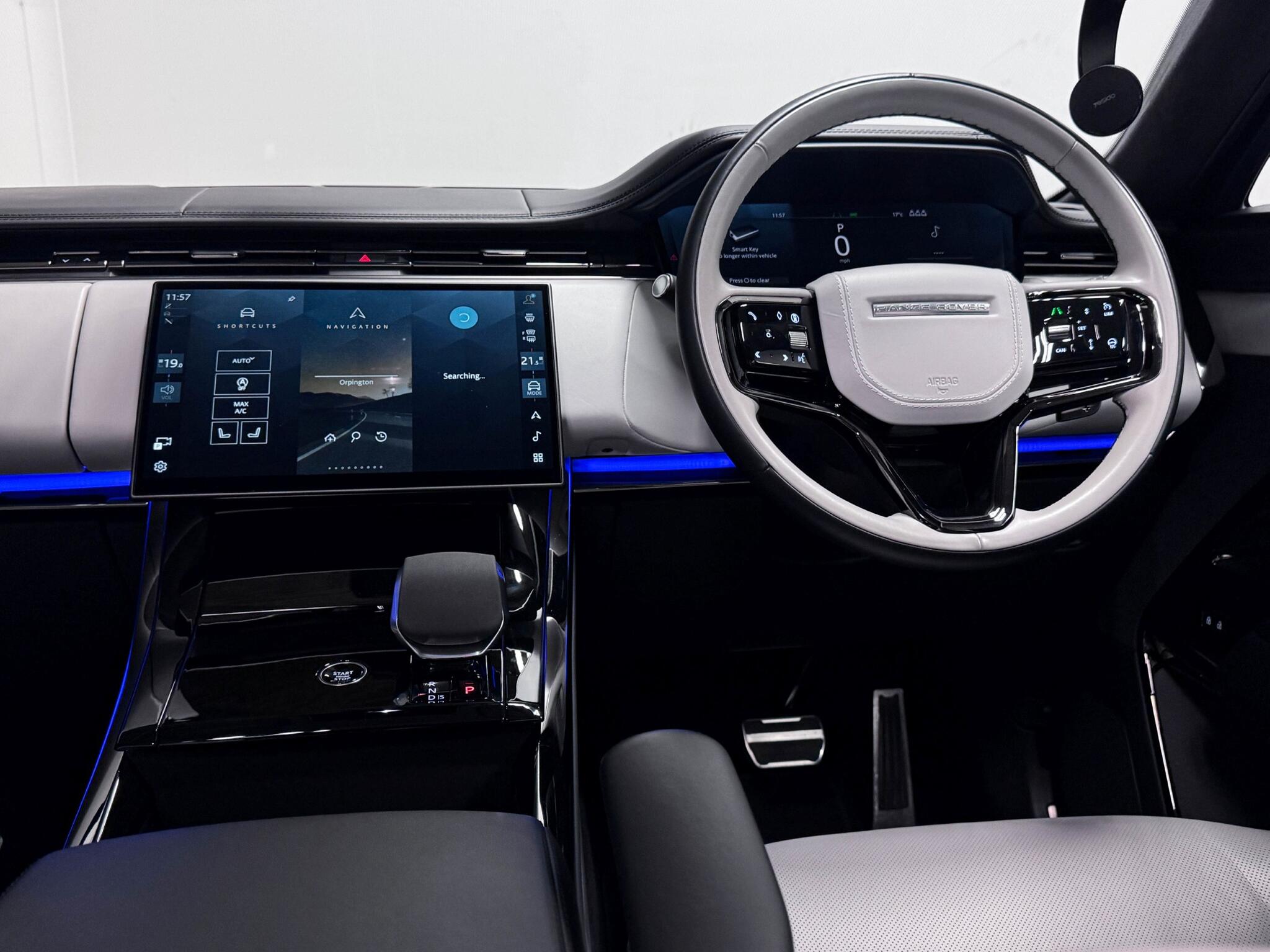 Land Rover Range Rover Sport view 12