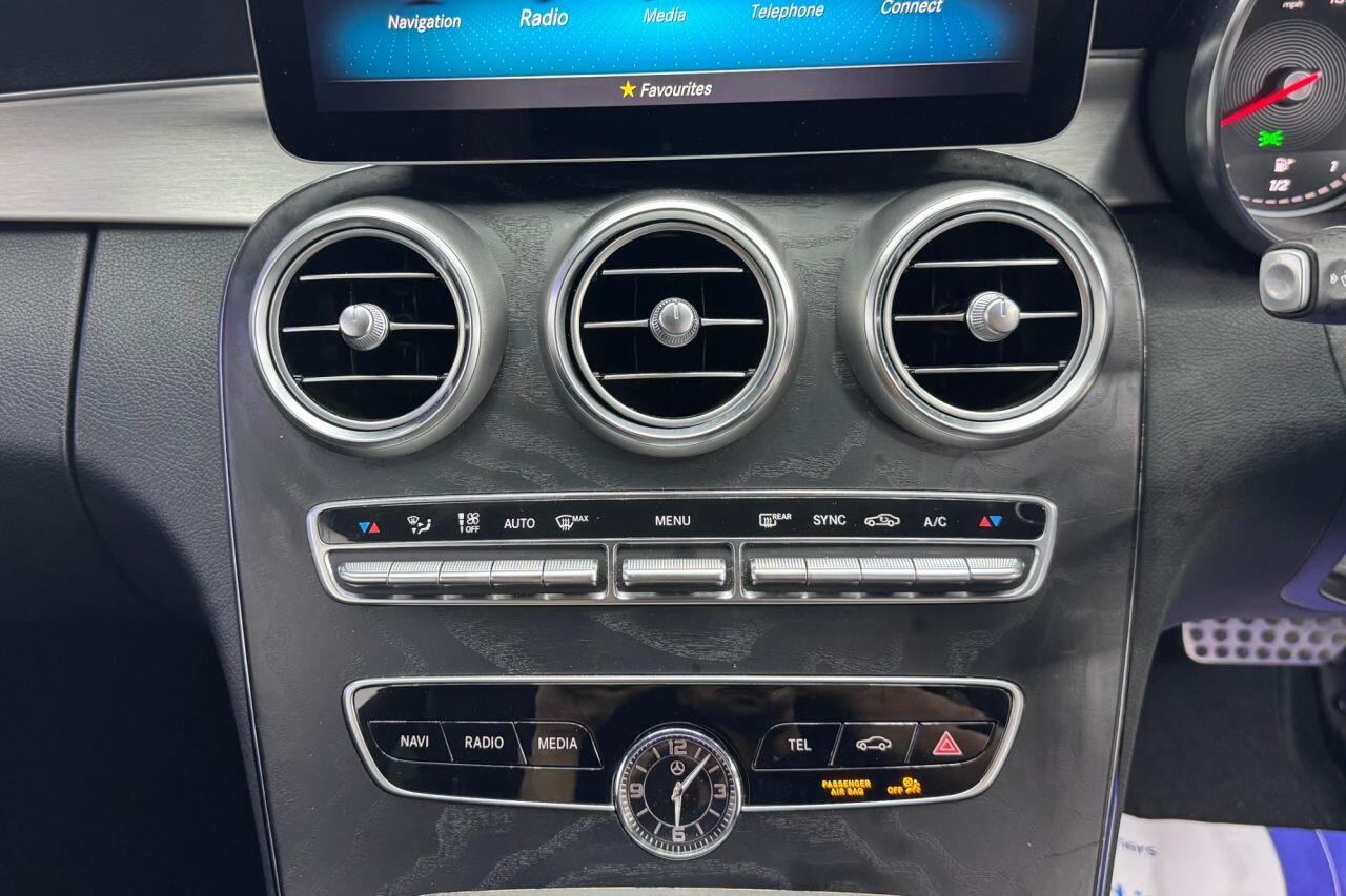 Mercedes-Benz C-Class view 24