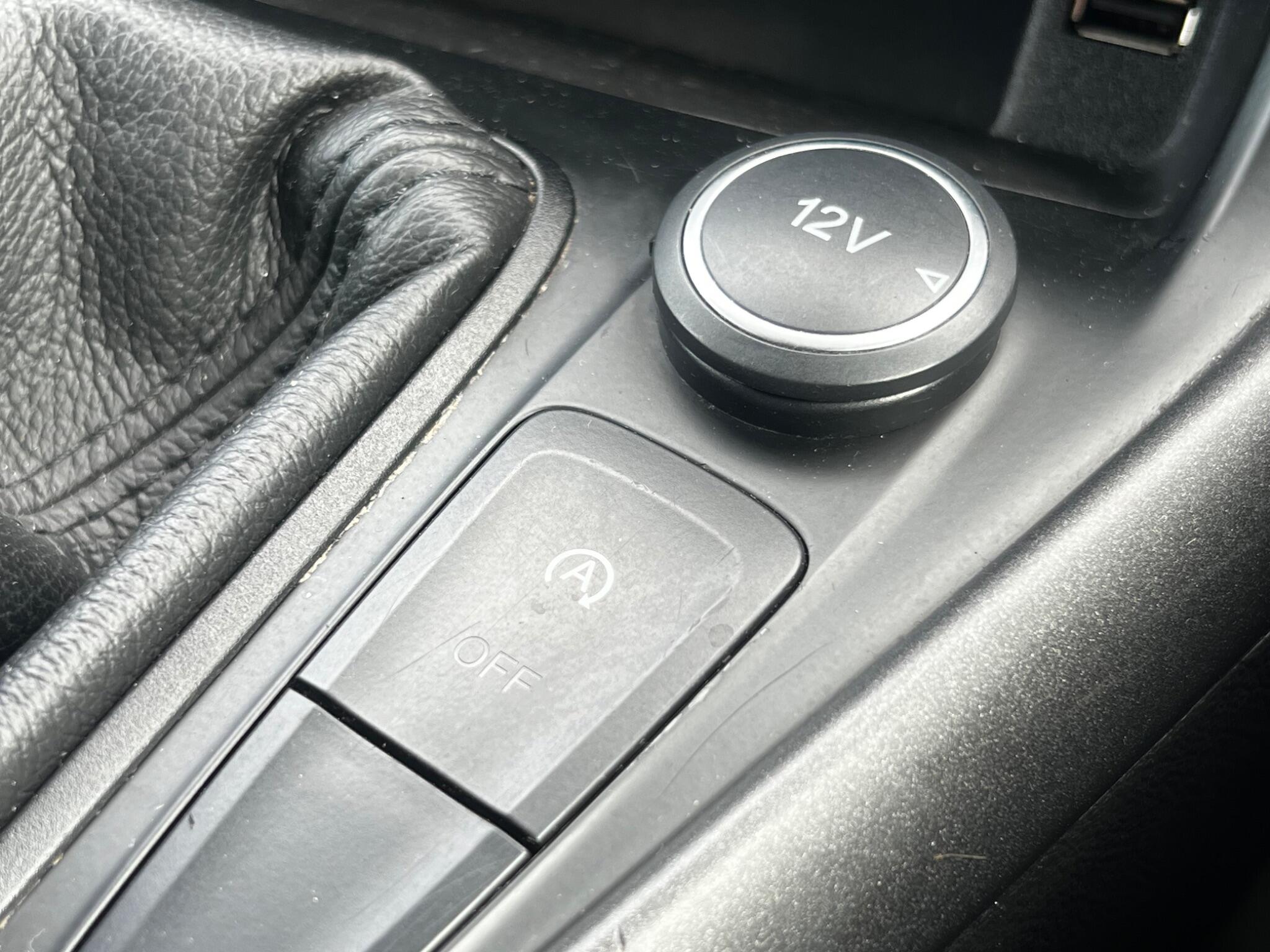 Ford Focus view 16