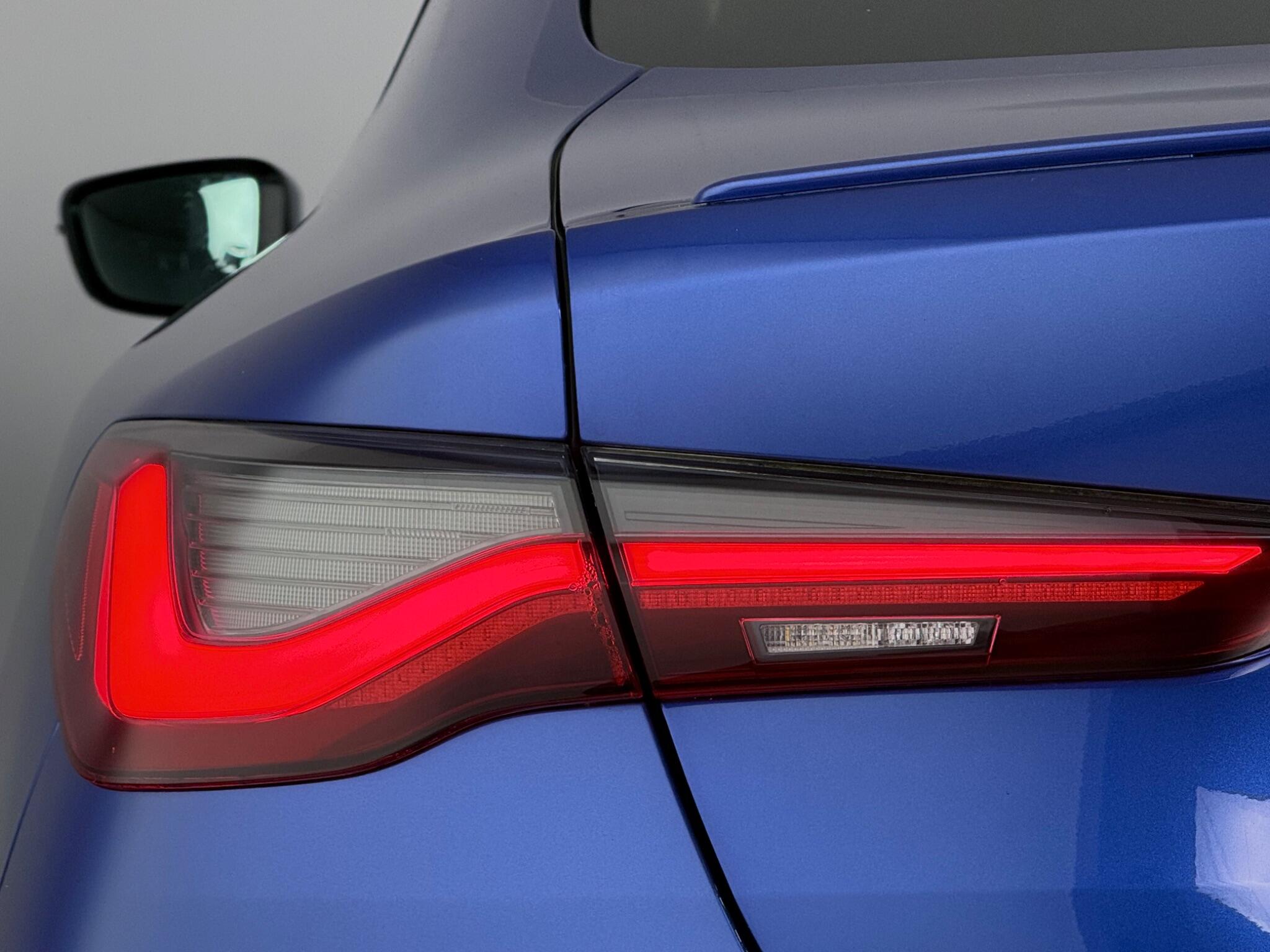 BMW 4 Series view 11