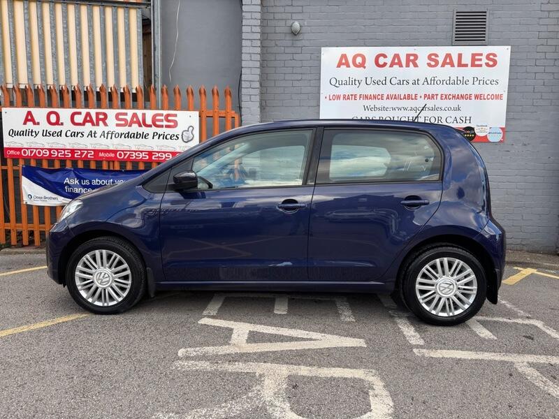 Volkswagen Up! view 4