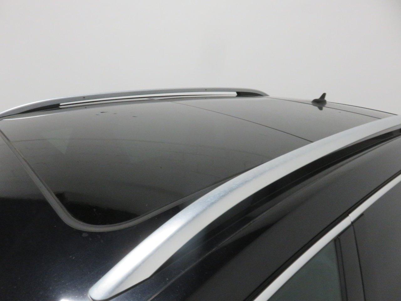 Volkswagen Touareg view 22
